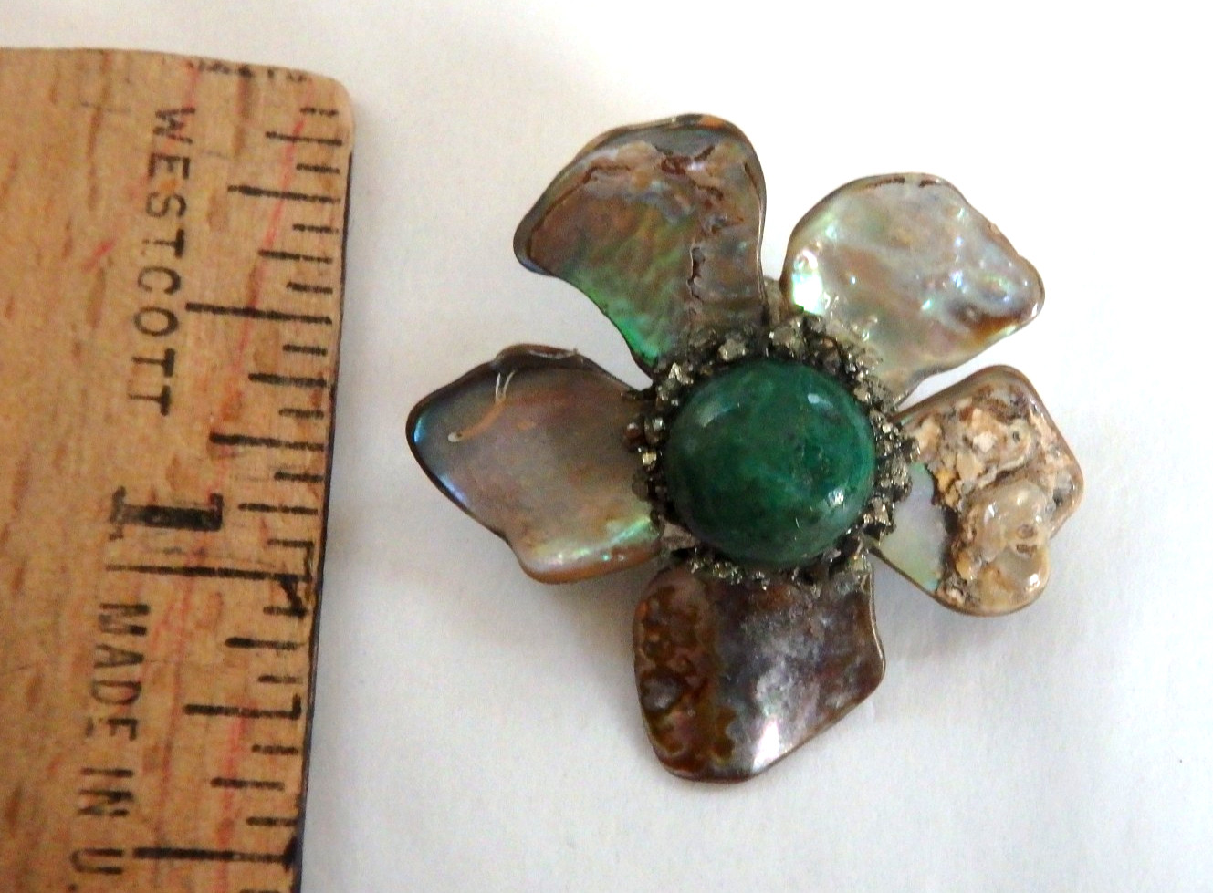 ✨ Beautiful Vintage Pin Abalone Shell with green jade center stone & Pyrite