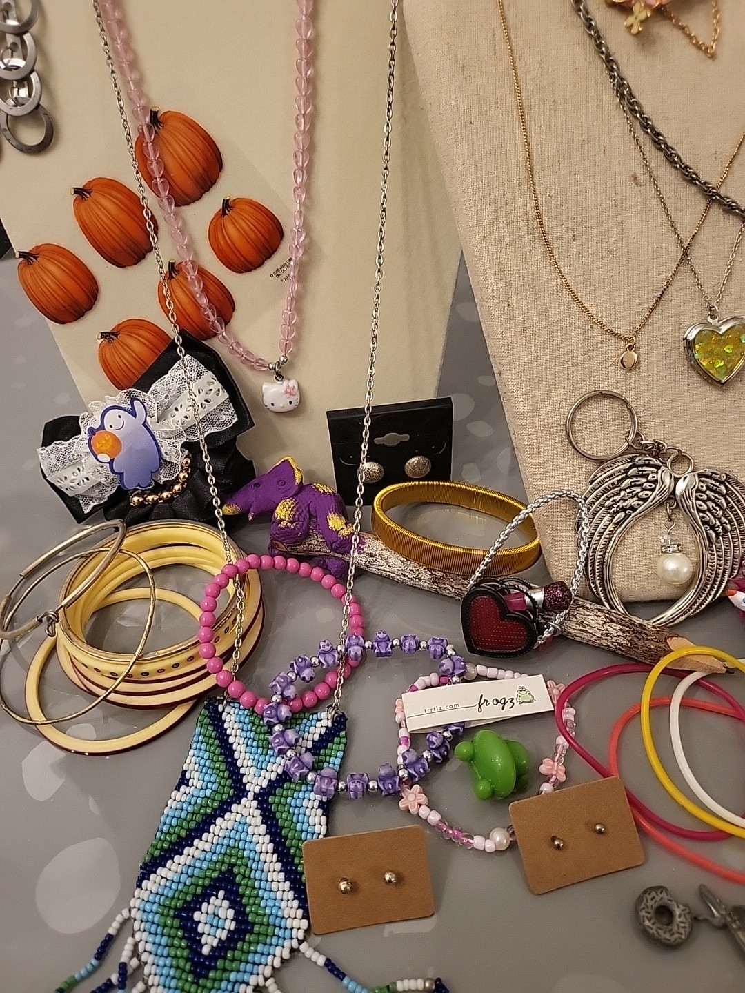 Costume Jewelry Lot 90 Pc + Girls Dress Up Box Collectibles, Hair Pcs And MoreG4
