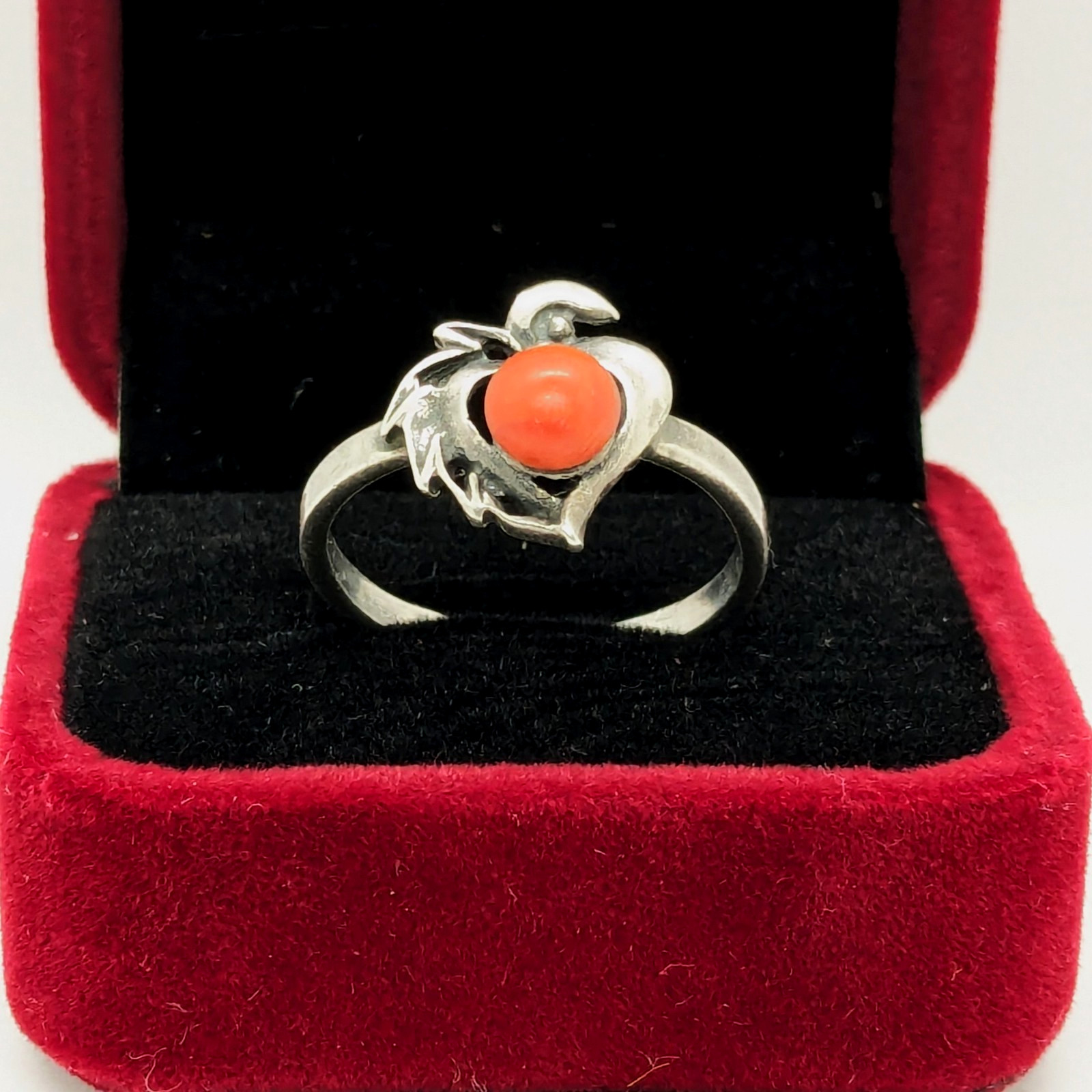 Vintage Rare Soviet RING Silver 925 with Chic Natural Coral-size:9.5US(19.5mm)#1