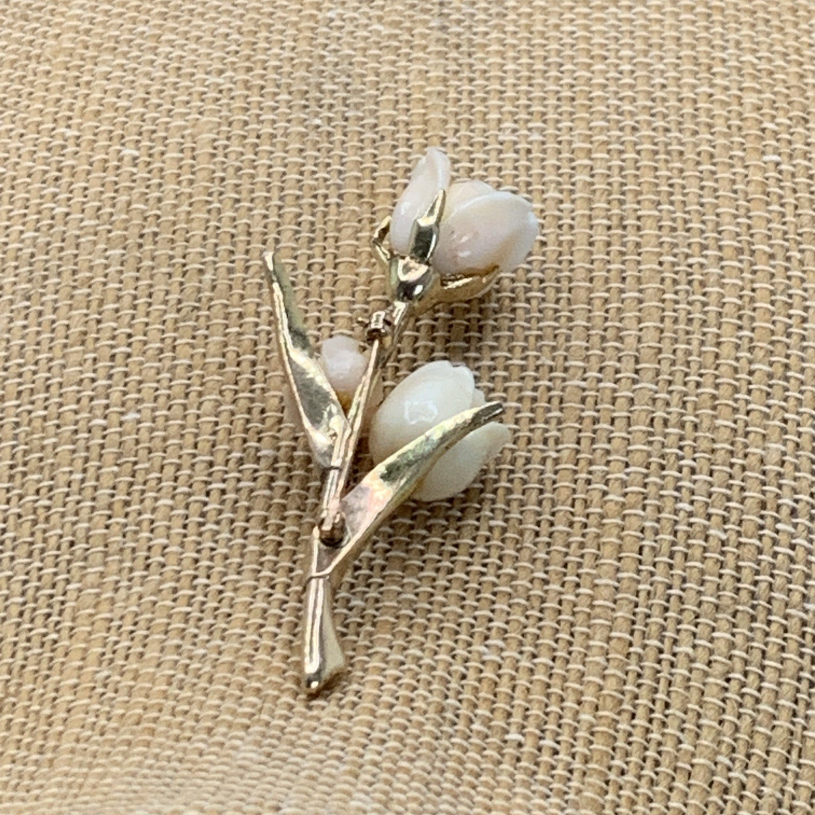 Vtg Masaniello 14k Gold & Carved Angel Skin Rose Pin Brooch. 11.38g, 2.4”x1.1”