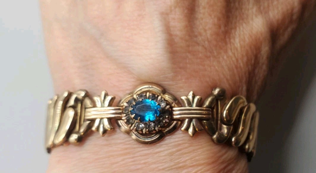 Gold Filled 1947 BOJAR Signed Aqua Blue Glass Sweetheart Expansion Bracelet