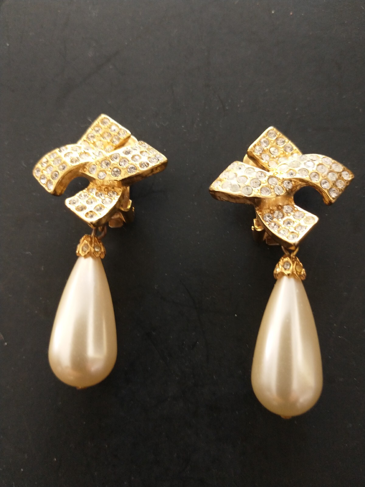 Vintage Kjl Kenneth Lane Faux Pearl Drop With Rhinestones Clip Earrings Signed