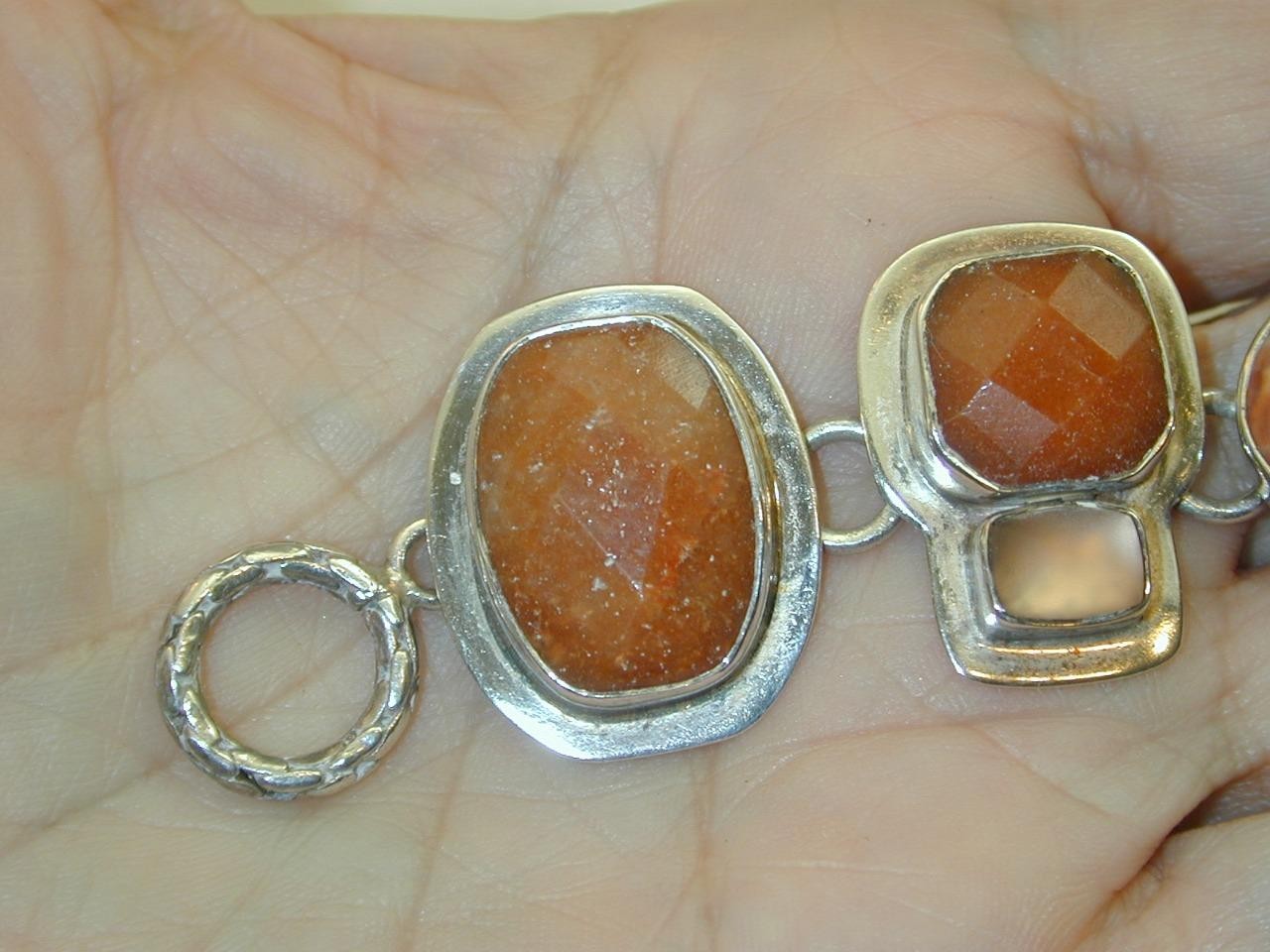 Amy Kahn Russell AKR Bracelet Agate Jade Shades Of Peach Rust