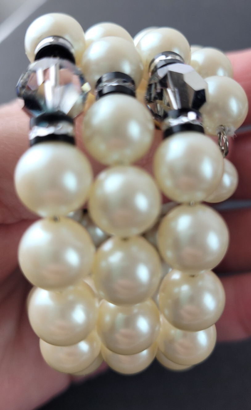 Vintage Faux Pearl Wrap Bracelet Multi Strand Black Silver Tone Beads