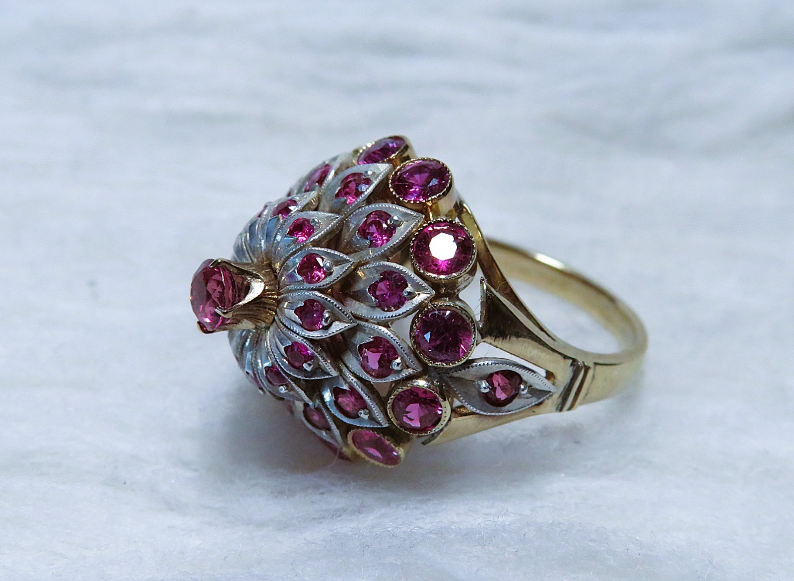 60’s 10K gold (mark 18K) Dark Pink Sapphire Thai Princess Ring sz.6-1/4