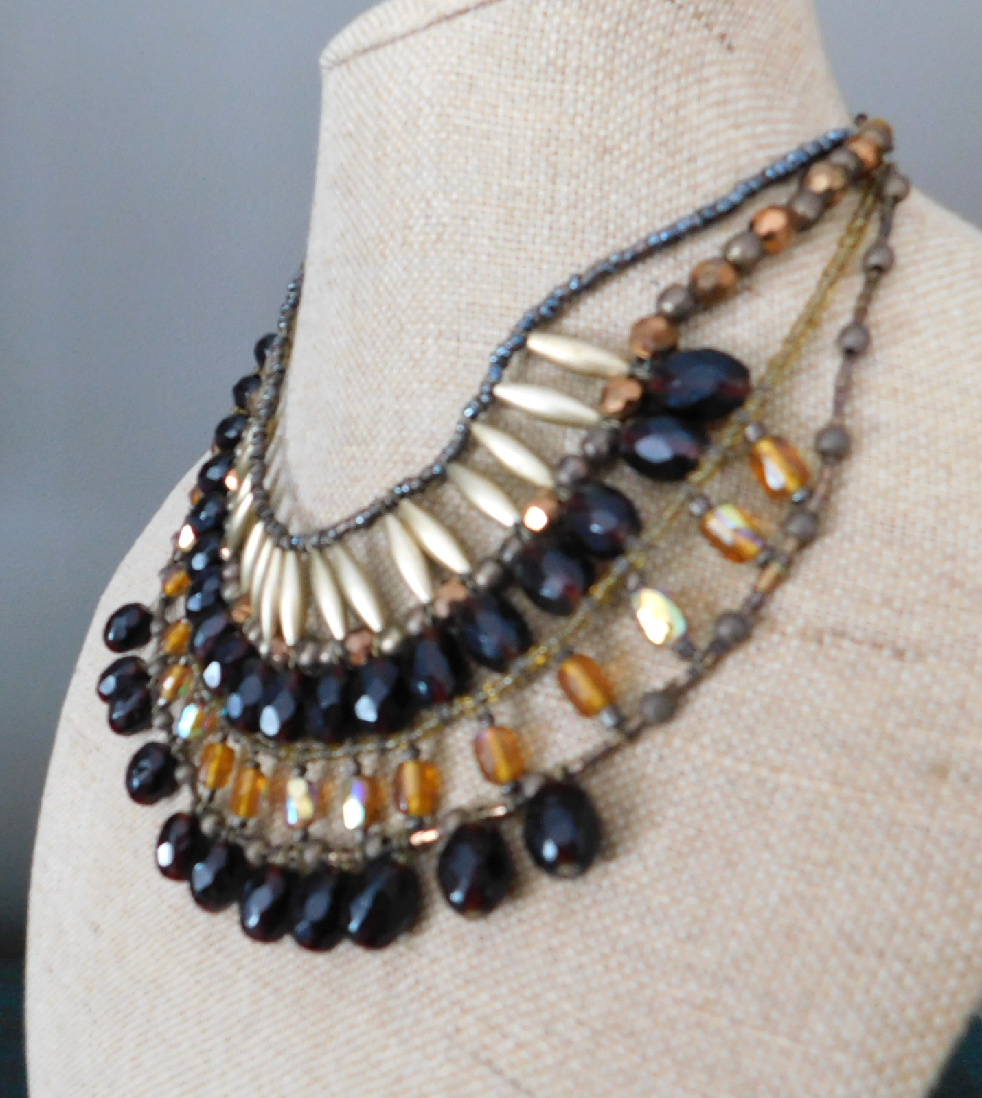 VINTAGE ROOTBEER AMBER CRYSTAL BEAD and GOLD BUGLE BEAD BIB COLLAR NECKLACE