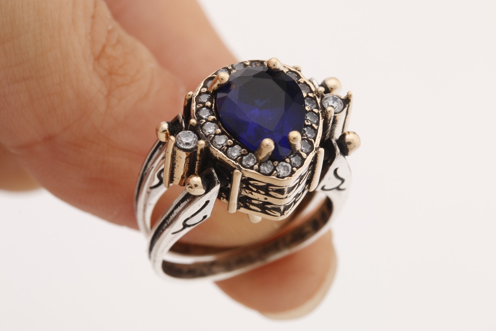Turkish Reversible Drop Cut Emerald and Sapphire Topaz 925 Sterling Silver Ring