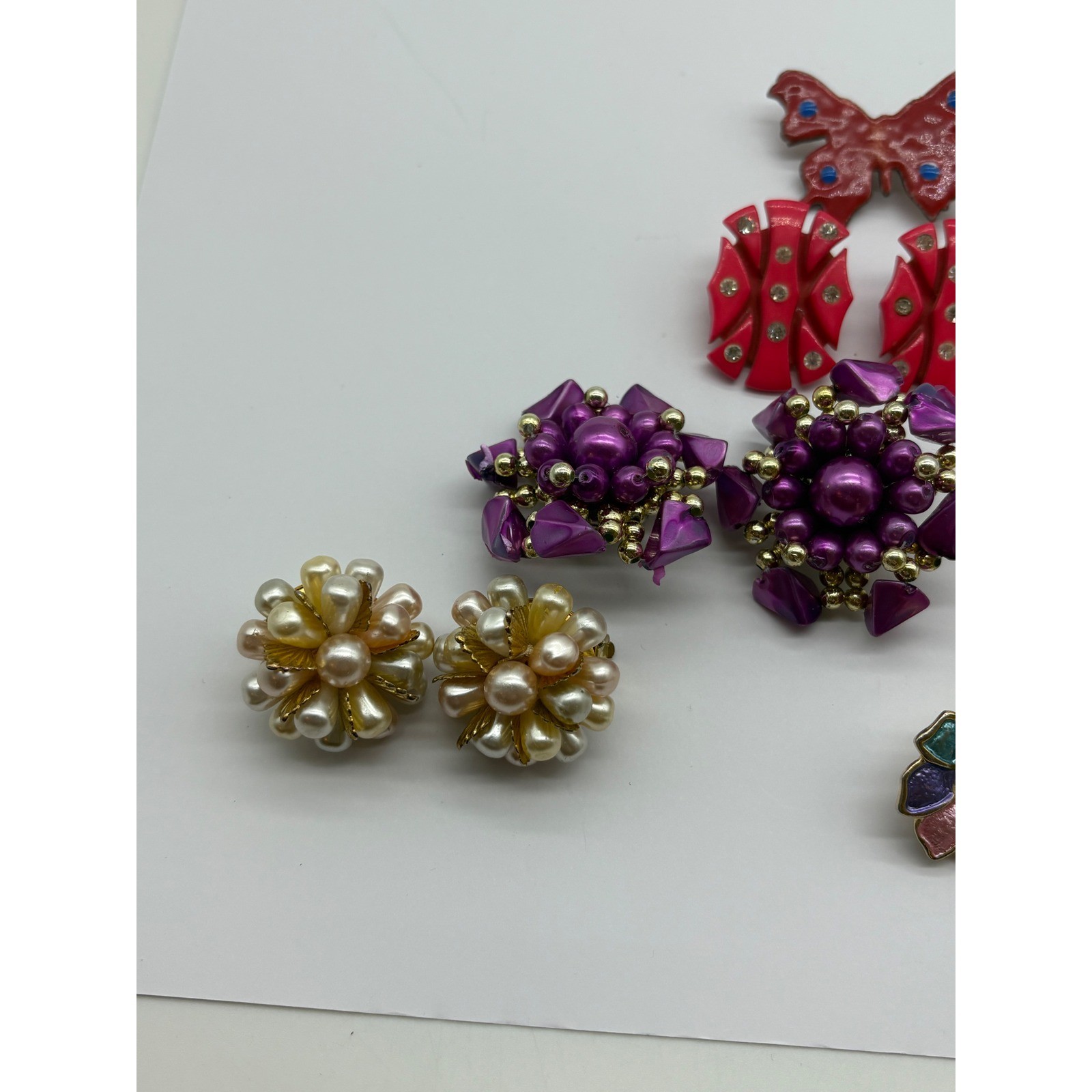 Vintage Clip On Earrings Lot 8 Pairs Purple Pink Red Butterfly Floral Enamel J36