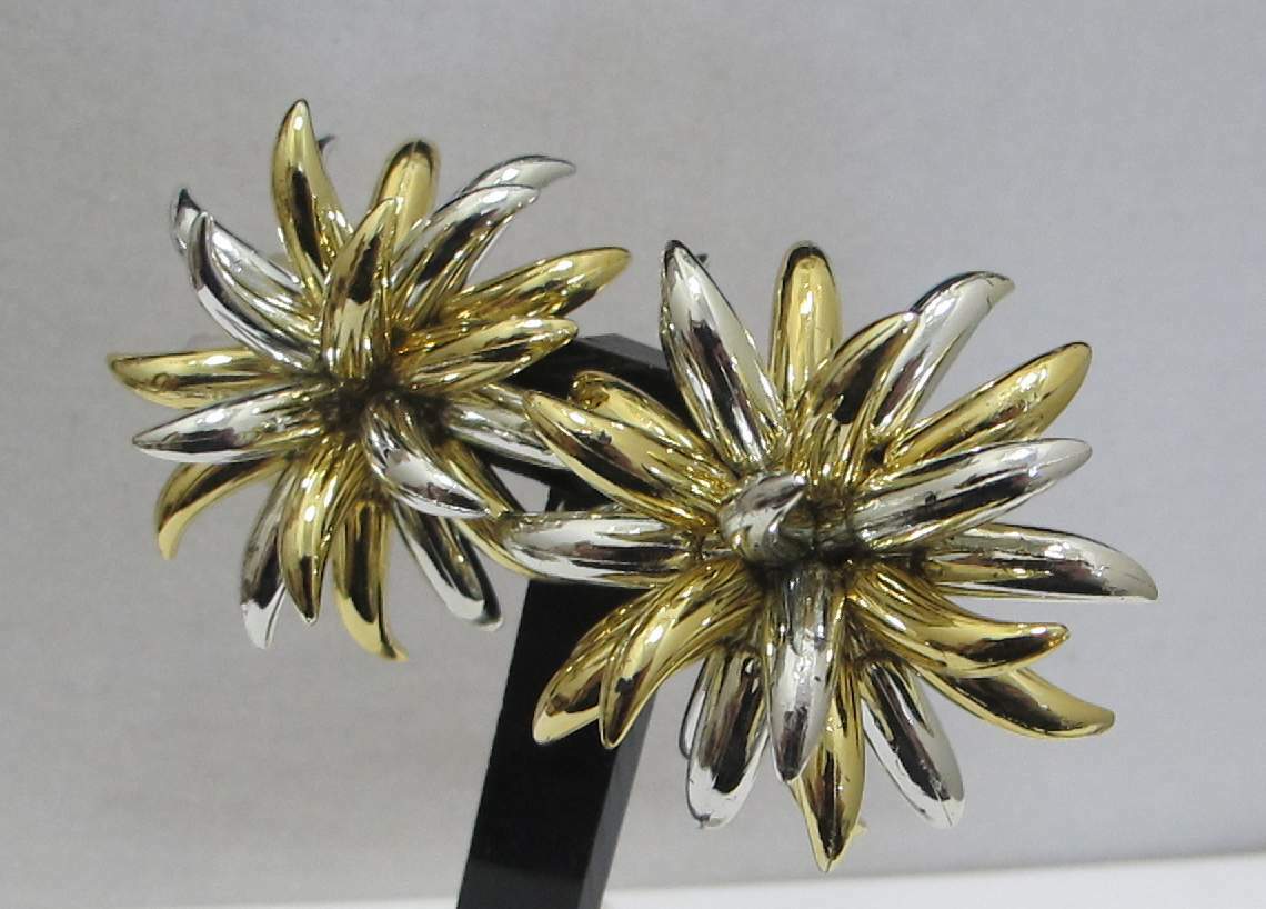 Huge 2-3/8” Diameter 1-1/5” Tall 2-Tone Gold Silver Tone Fireworks Clip Earrings