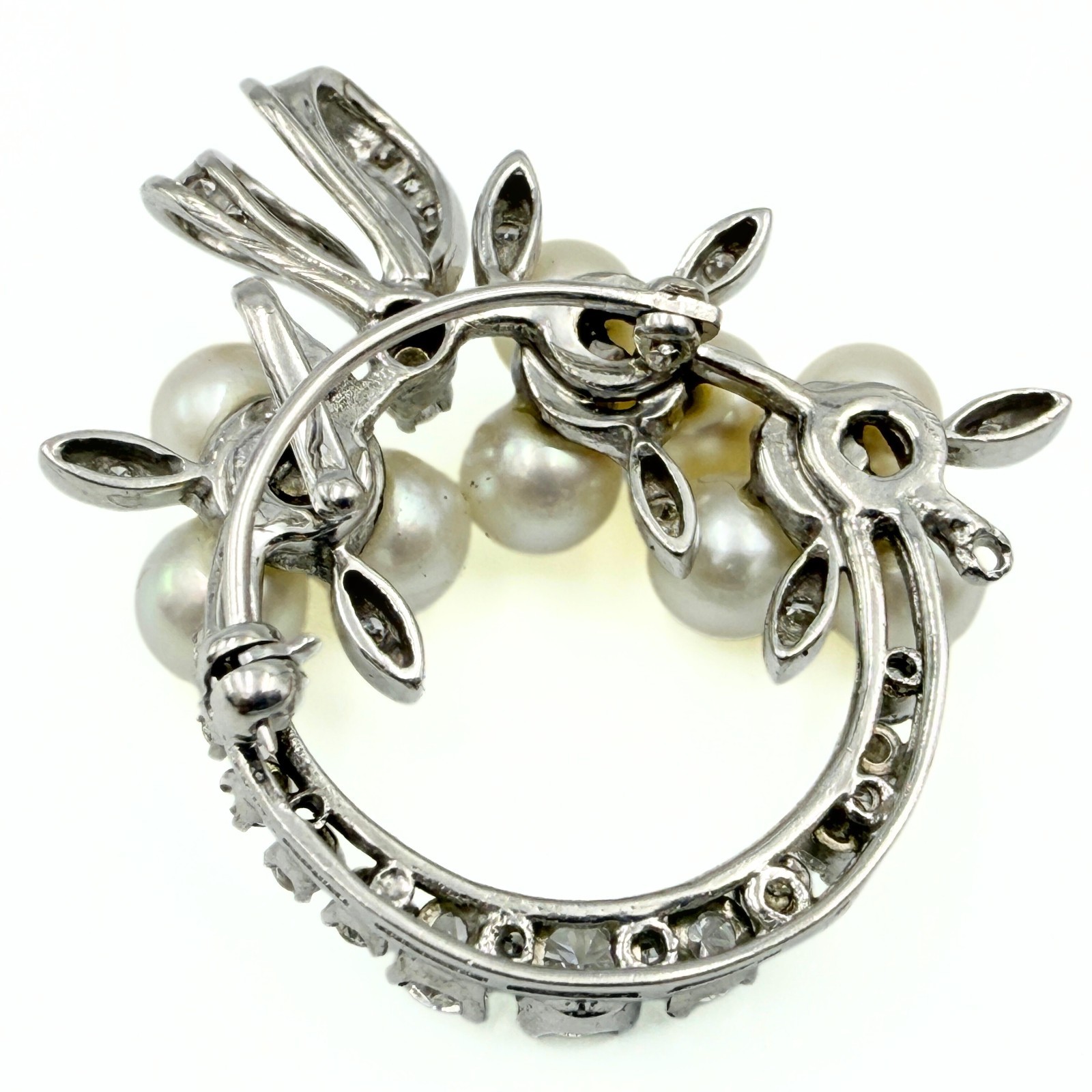 Antique Art Deco Platinum Akoya Pearls Cluster 1.42 CTW Diamond VVS-2 – VS-1 Pin