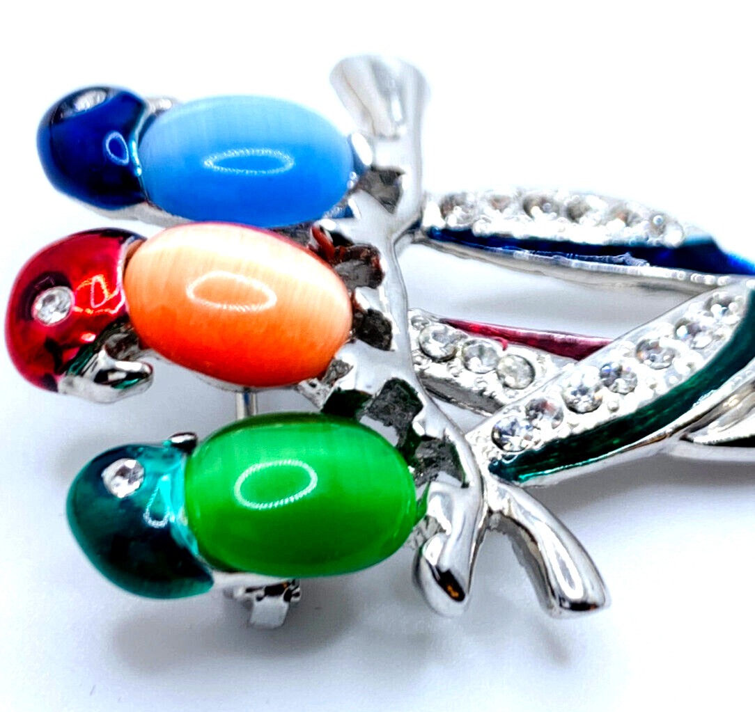 Unsigned Vintage Gold Tone 3 Jelly Belly Parrots/Birds Green Red Blue Brooch Pin