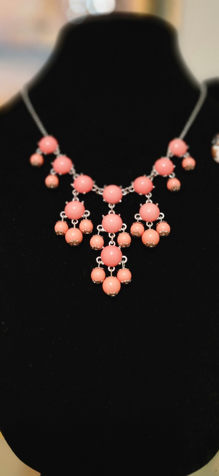 VTG Salmon Color Lucite Chandelier Silver Tone Necklace