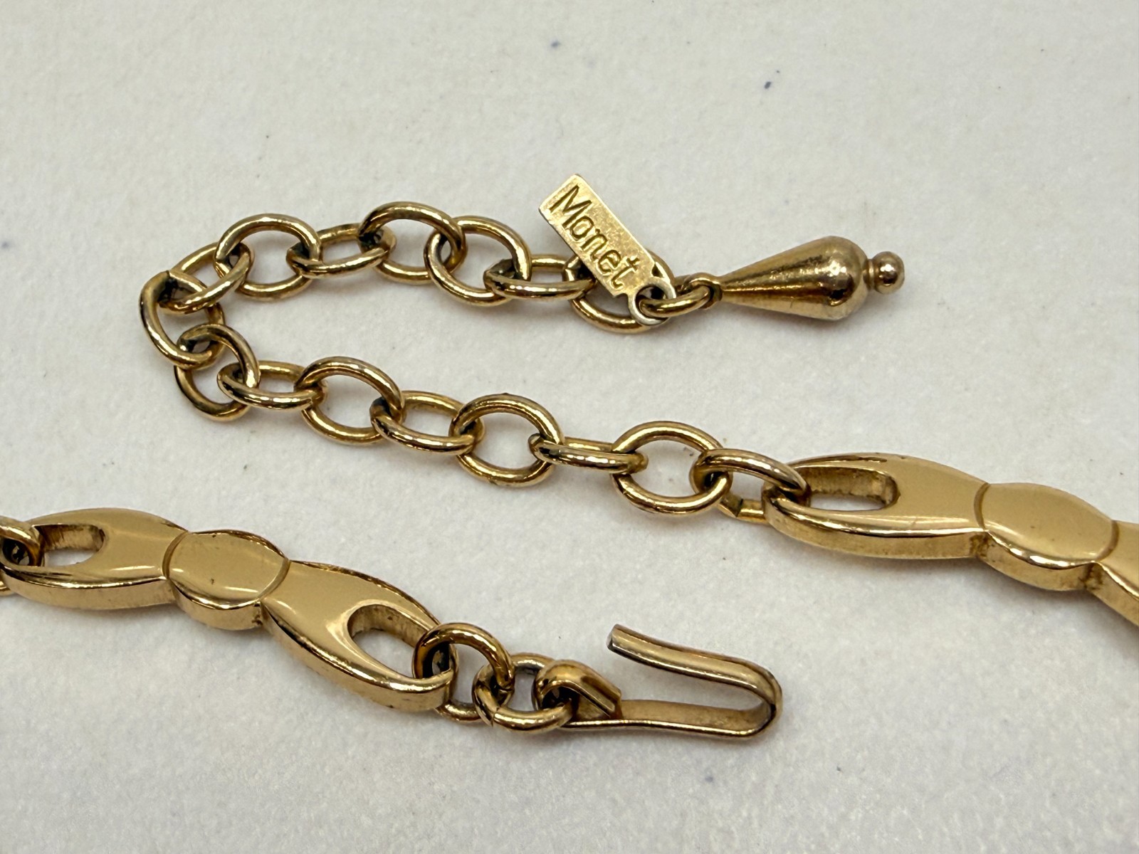 Vintage Signed Monet Round Pendant Necklace Gold Tone Choker 13-16 inch Chain