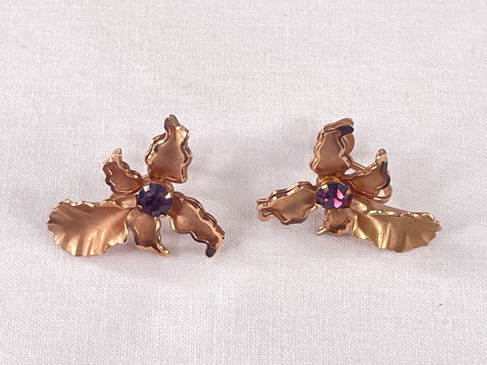 VTG Signed BN Orchid Flower Purple Crystal Rose Goldtone Screw Back Earrings