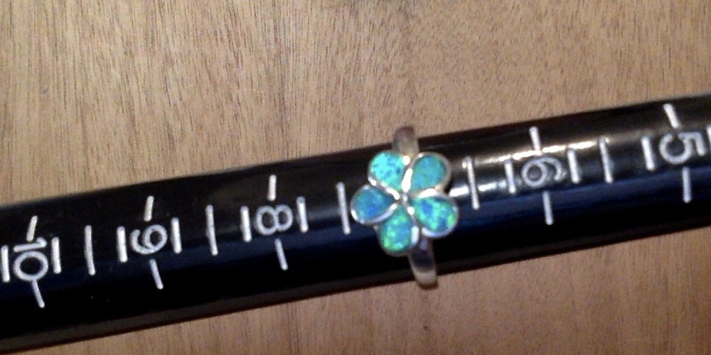 Black Opal Flower Ring Sterling Silver Ladies size 7 : PRETTY !