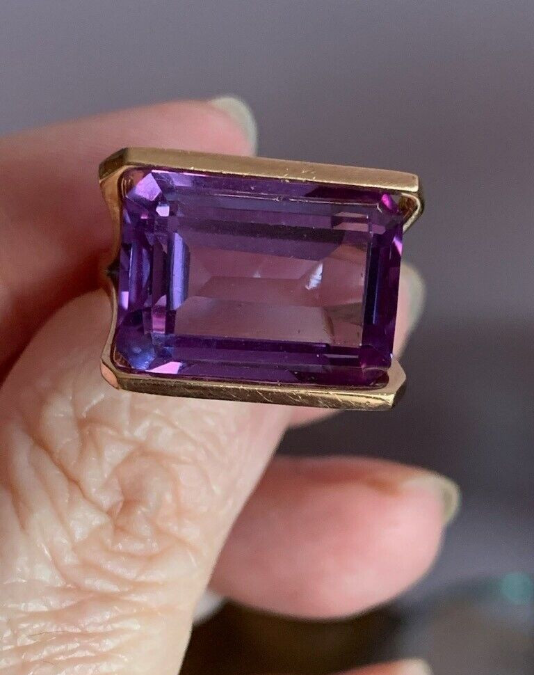 VINTAGE 14K GOLD HUGE EAST WEST TENSION SET PURPLE COLOR CHANGE SAPPHIRE RING