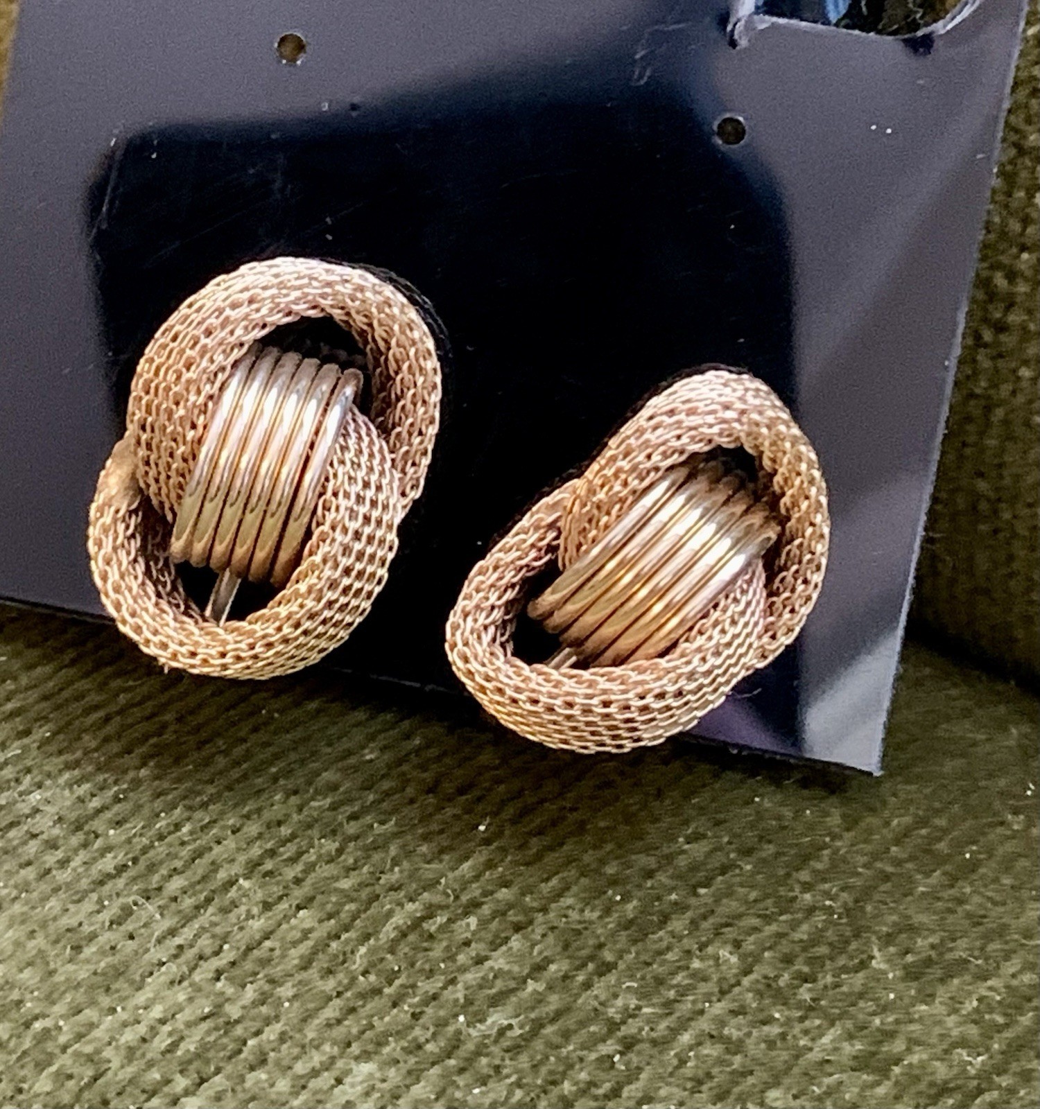 Vintage Gold-Tone Mesh Love Knot Screw Back Clip On Earrings