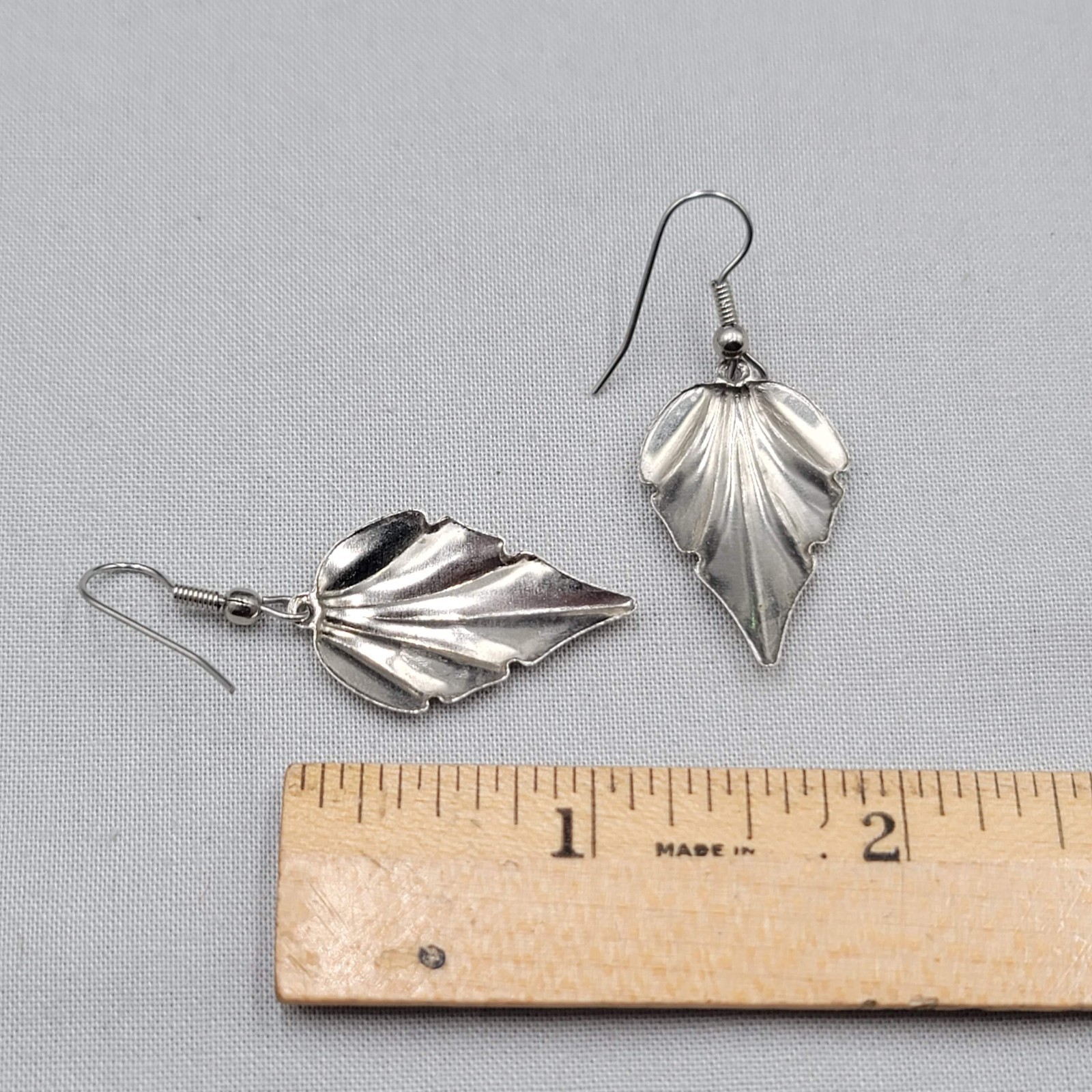 Vintage Pierced Earrings Silver tone Dangle Leaf 1 1/8″