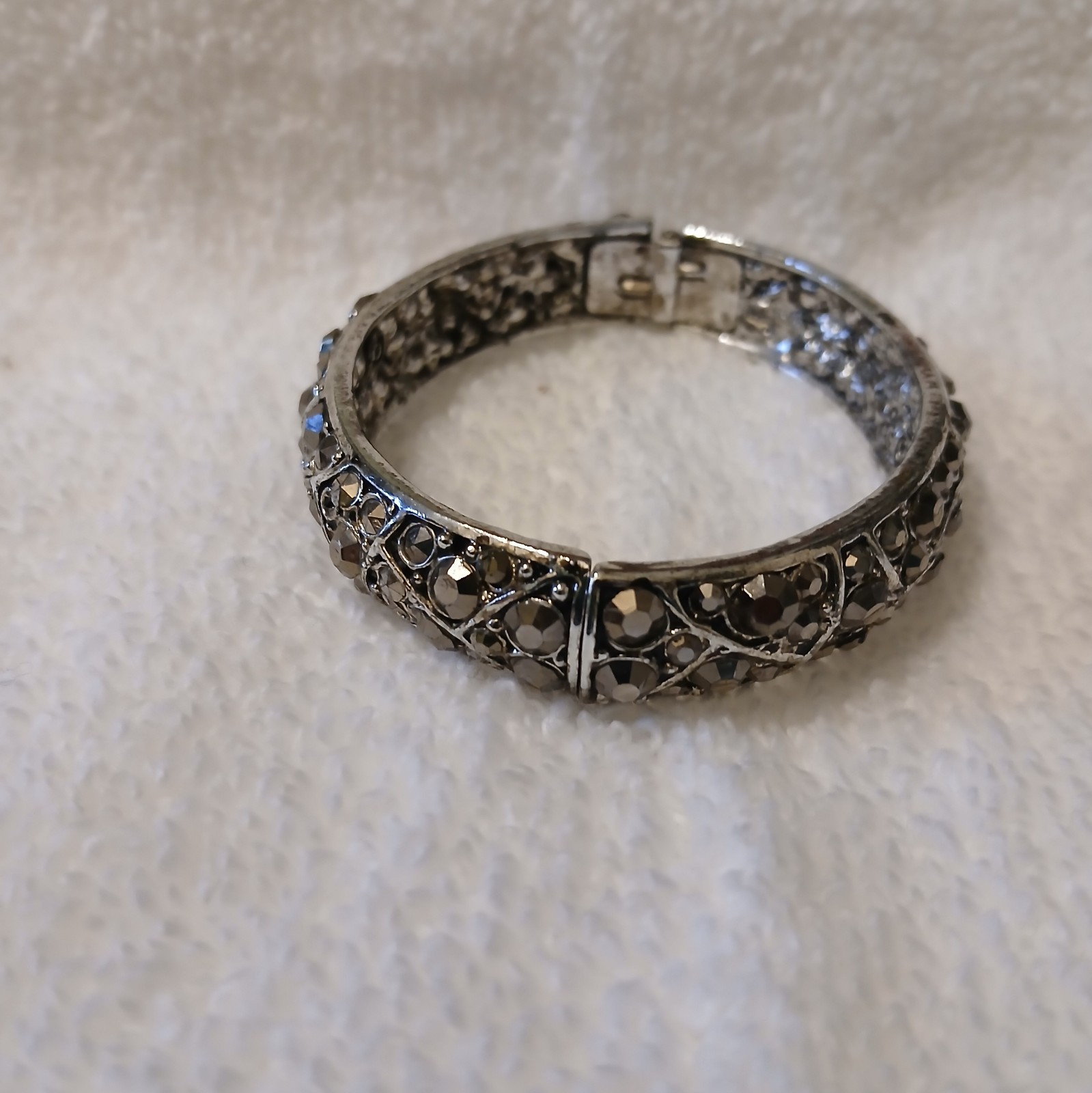 Vintage Signed Hollycraft Hinged Bangle Bracelet Silver Tone Marcasite Style