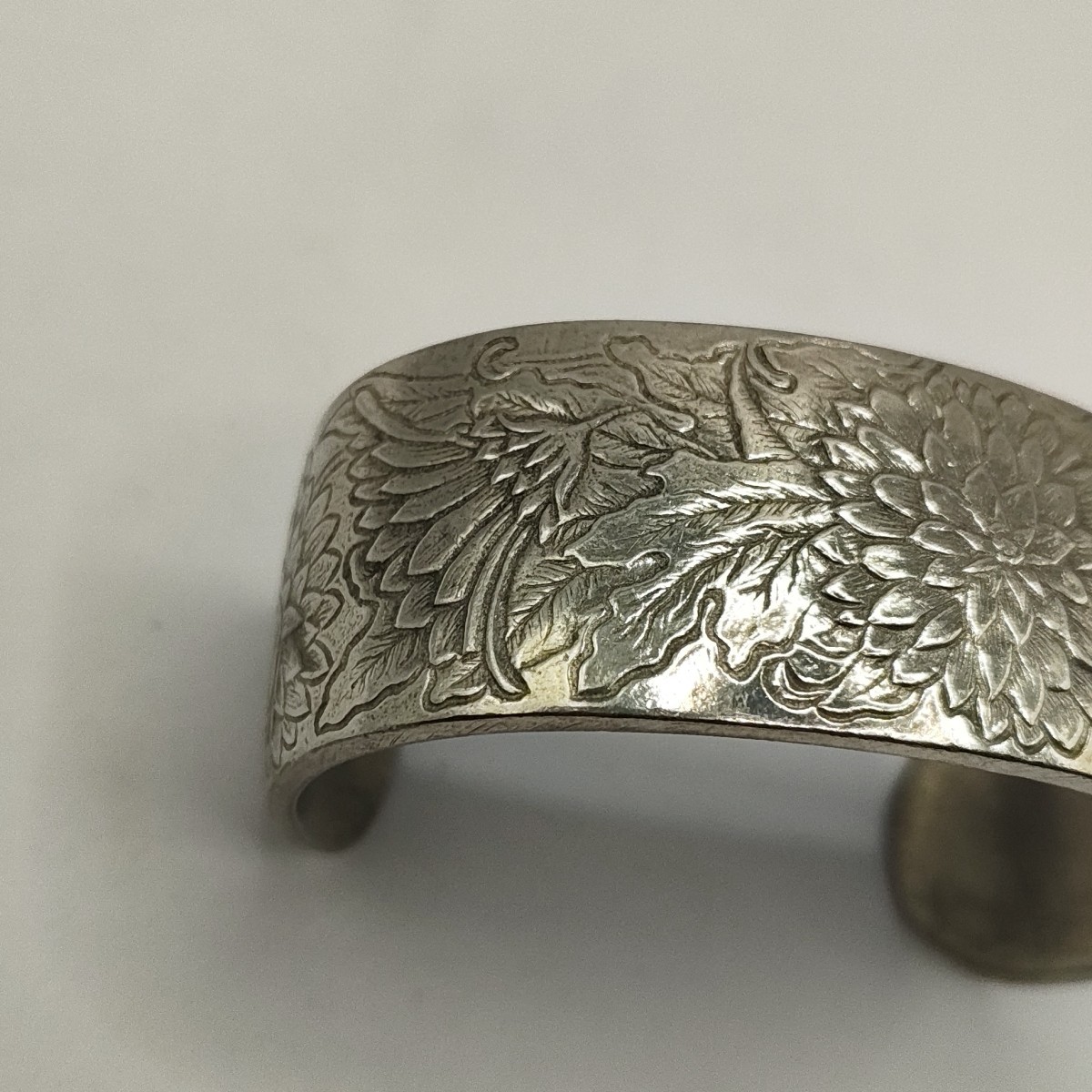 Salisbury Pewter Classic Flower Of The Month Cuff Bracelet November Floral Art