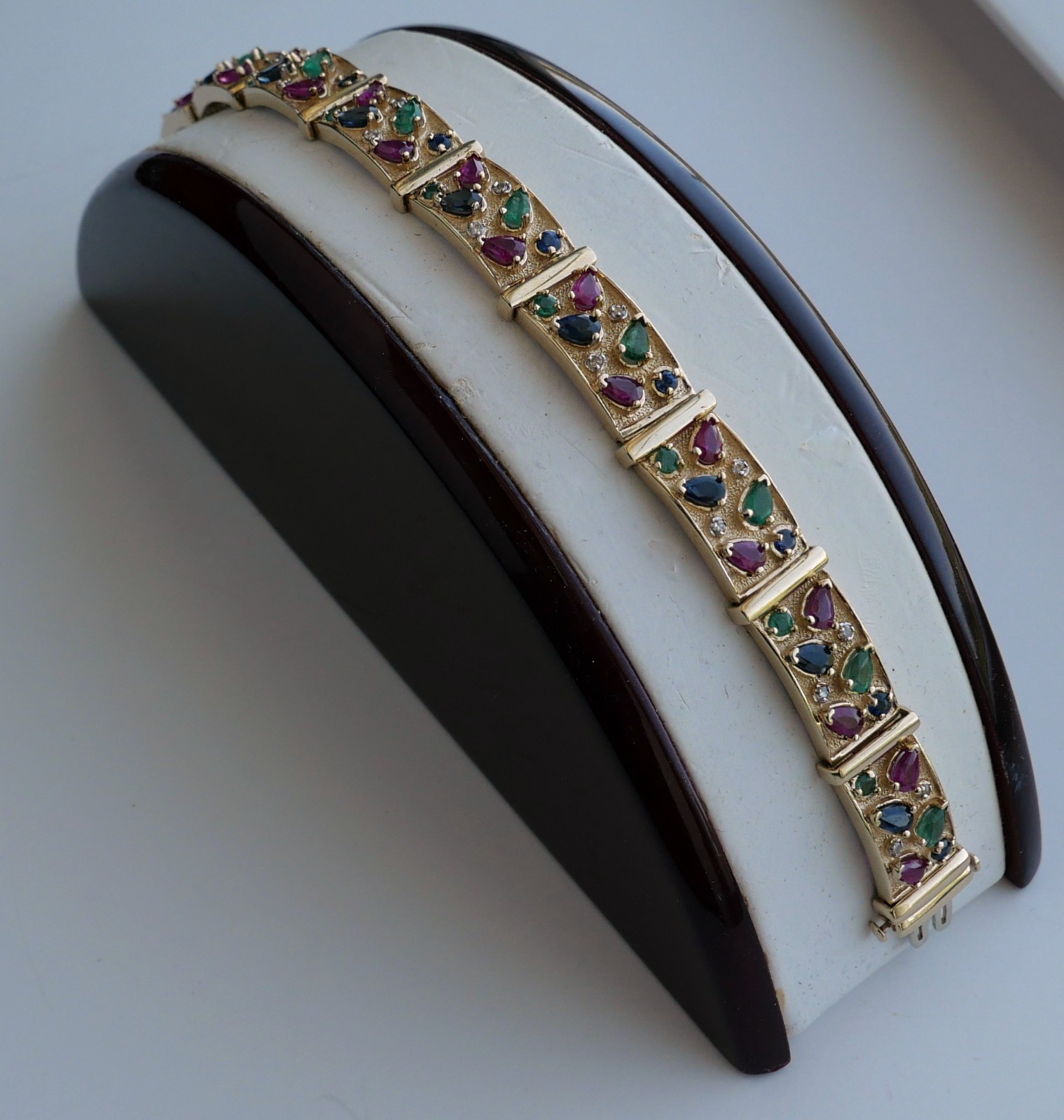 Vintage 14K Yellow Gold Ruby Emerald Sapphire Diamond Link Bracelet 7.25”