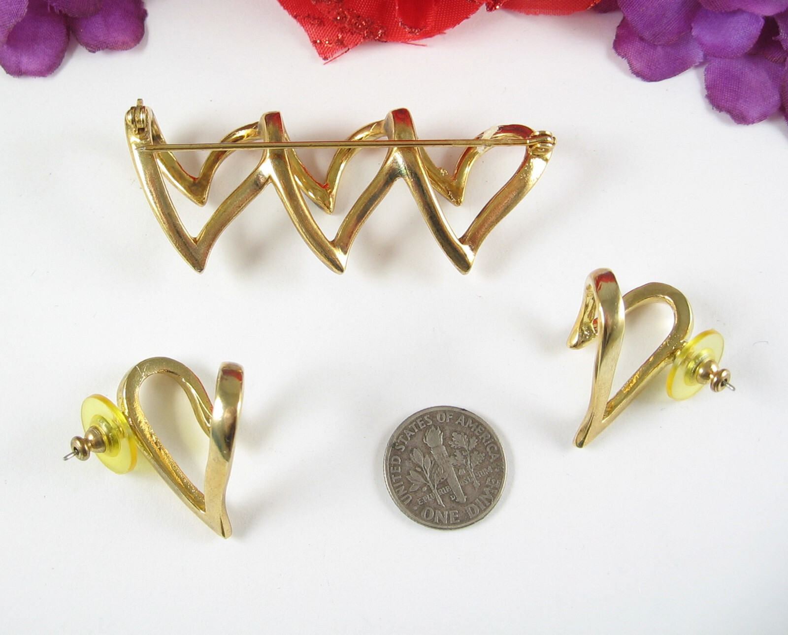 3/2 Rhinestone HEARTS Vintage PIN & EARRINGS Brooch Pierced Goldtone Silvertone