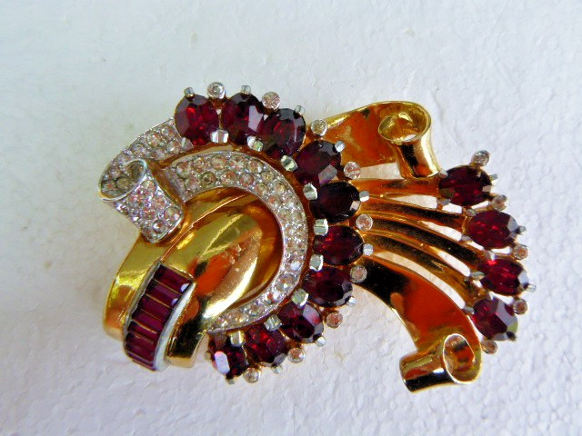 Vintage Large Coro Fur Dress Clip Foiled Ruby Rhinestone Gold Plate Brooch 1920’