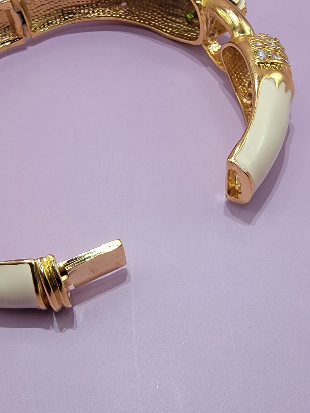 Vintage NOIR Ivory Enamel and Gold Tone PANTHER Head Clamper Bracelet