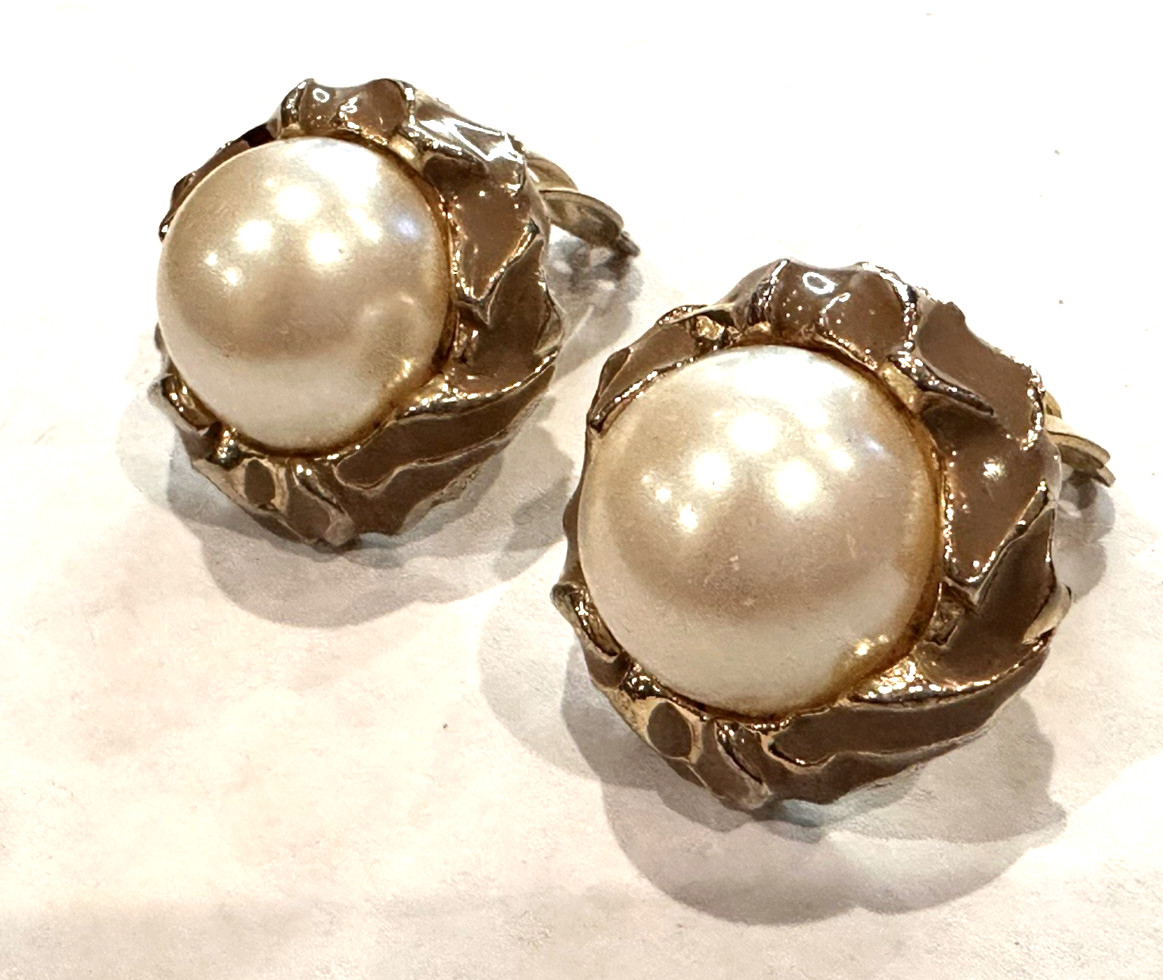 AVON SARAH COVENTRY STANNARD ABALONE FAUX PEARL OPAL GOLD CLIP POST EARRINGS LOT