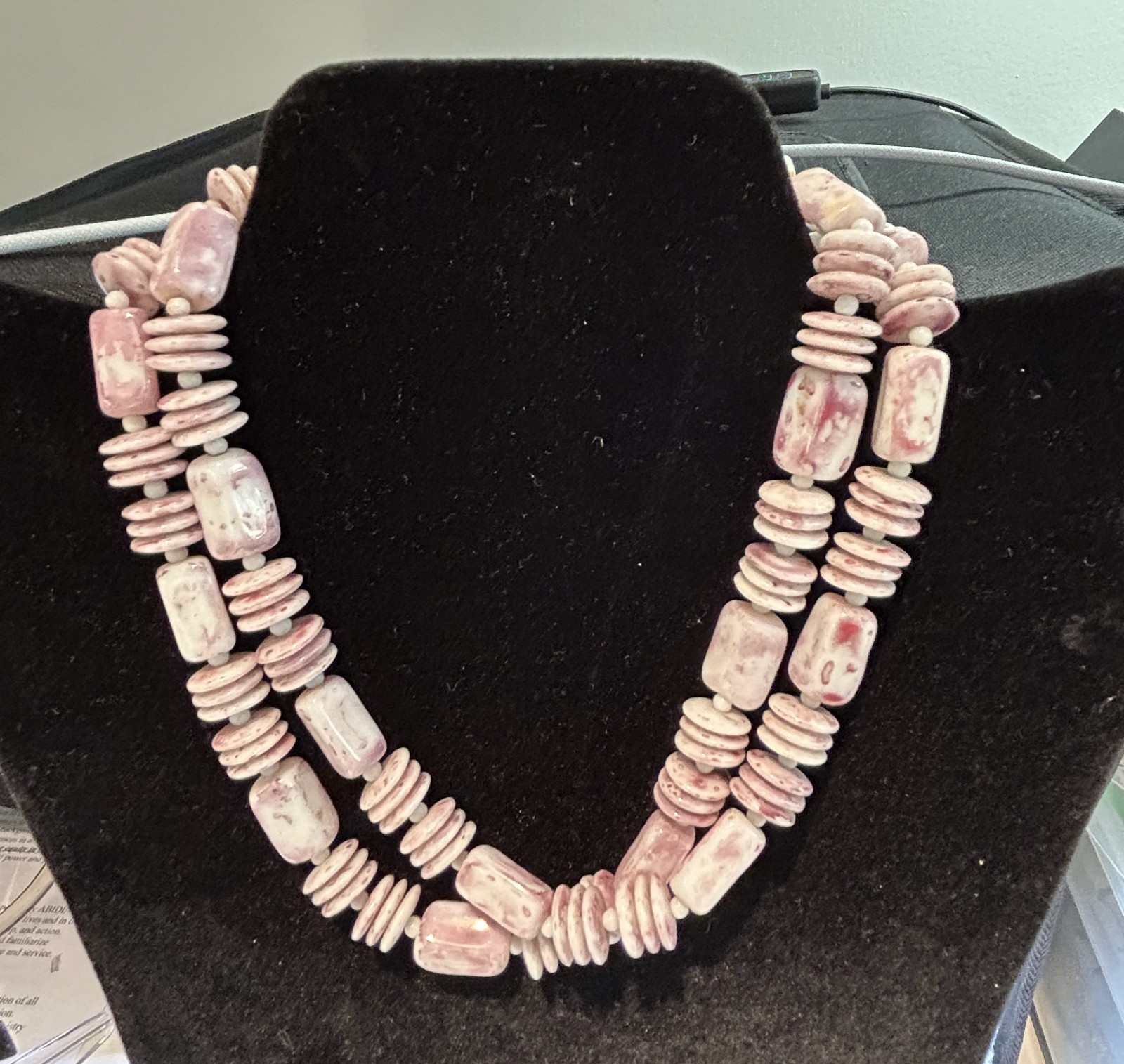 VINTAGE MIRIAM HASKELL NECKLACE PINK/PURPLE STONES OLD CLASP SIGNED – DOUBLABLE