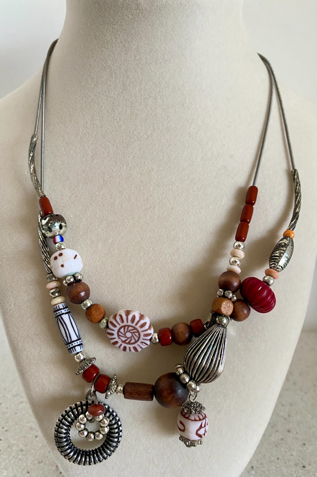 Vintage Avon Double Strand Necklace Beaded Stretch Wire Silver Tone Boho