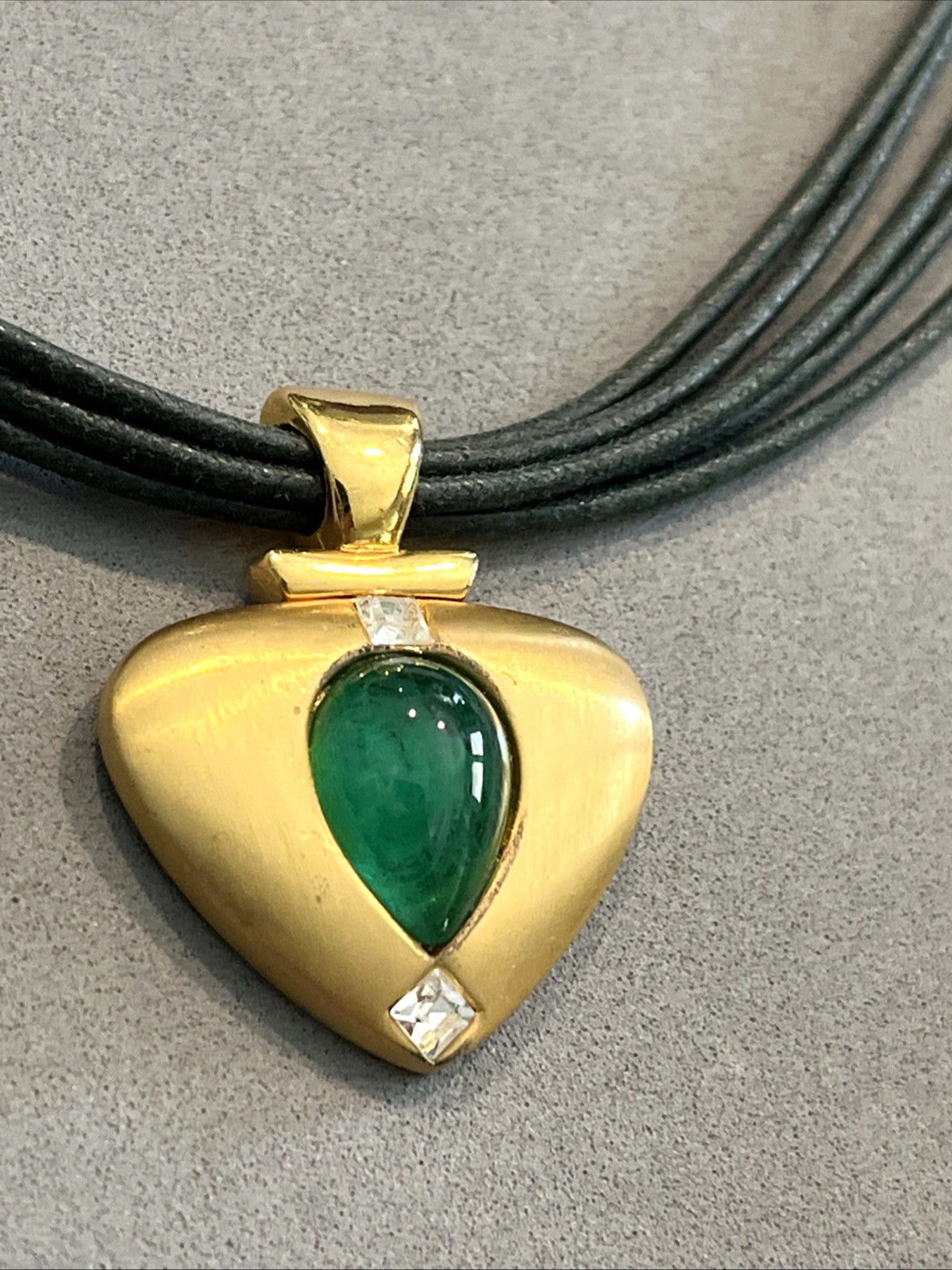 Vintage DAVID GRAU Gripoix Green Cabochon Teardrop Rhinestone Heart Necklace