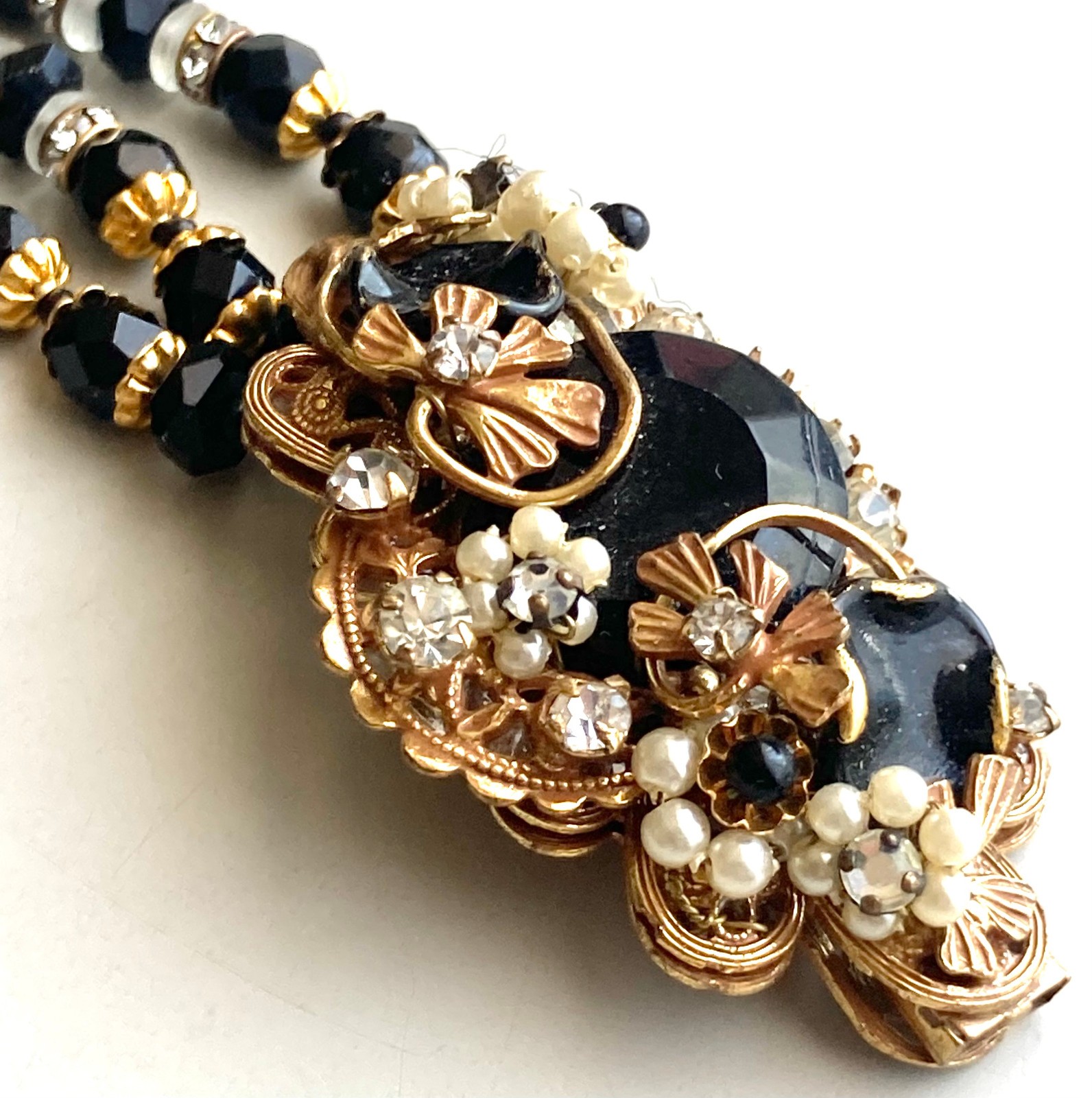 Vtg Unsigned Demario / Haskell 3 Strand Jet Black Glass Bracelet w Cluster Clasp