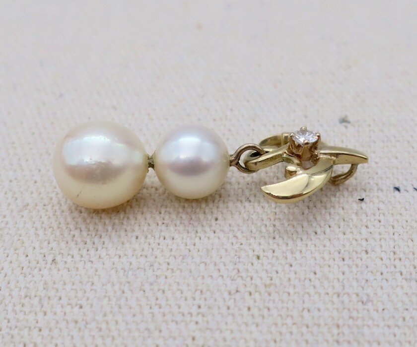 14k Gold ~ MIKIMOTO 2 PEARL & DIAMOND PENDANT ~ Hallmarked