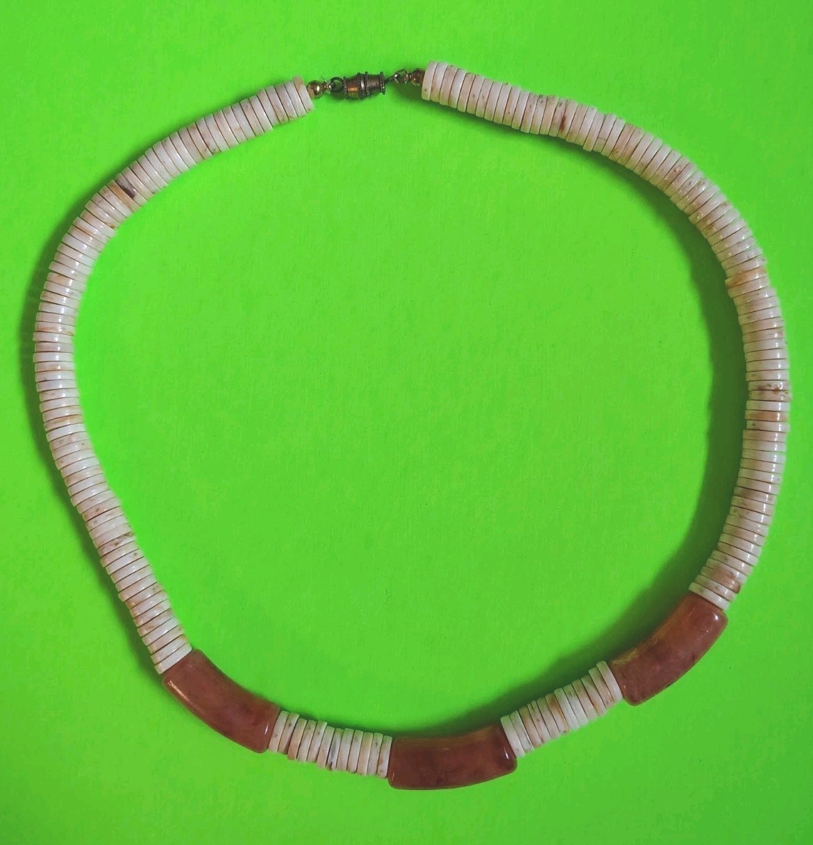 Vintage Plastic AMBER & Plastic Faux Shell HEISHI Beaded Choker Necklace
