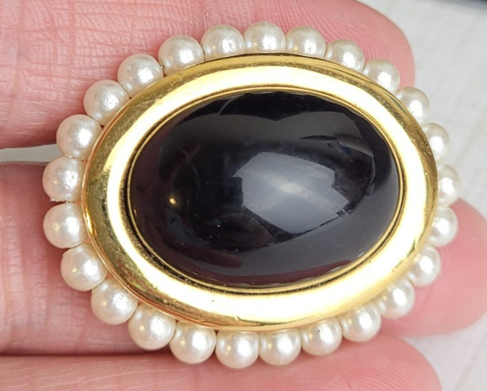 Vintage Napier Black Domed Cabochon Faux Pearl Brooch