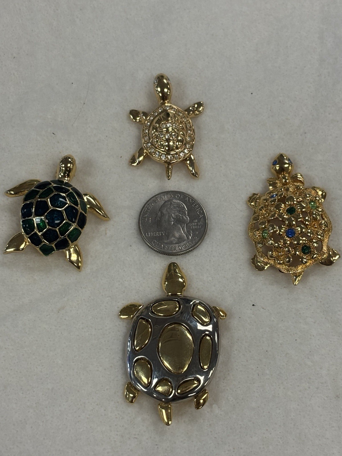 Vintage Turtle Brooch Lot Avon SAI Enamel Rhinestone Gold Tone Sea Turtle Pins