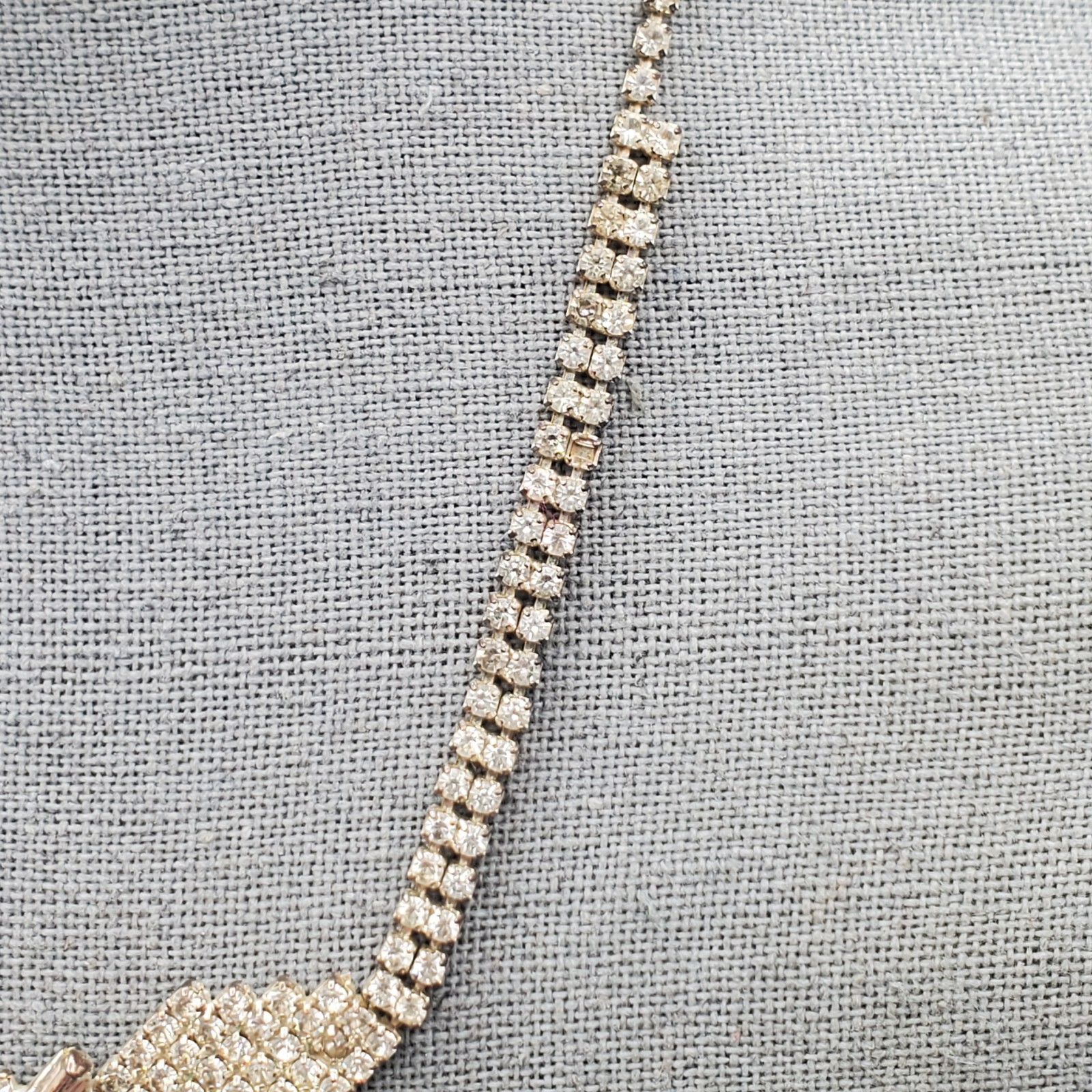 Estate Rhinestone Necklace Cup Chain Round And Emerald Cut Large V 16″