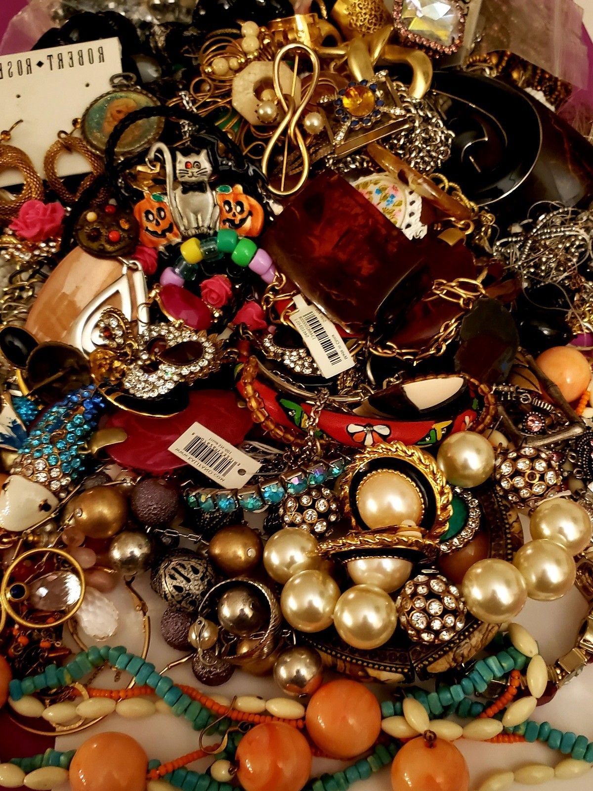 Vintage/Now Jewelry Lot Resell Craft Repair Mostly Wearable Many Signed 4.15 lbs