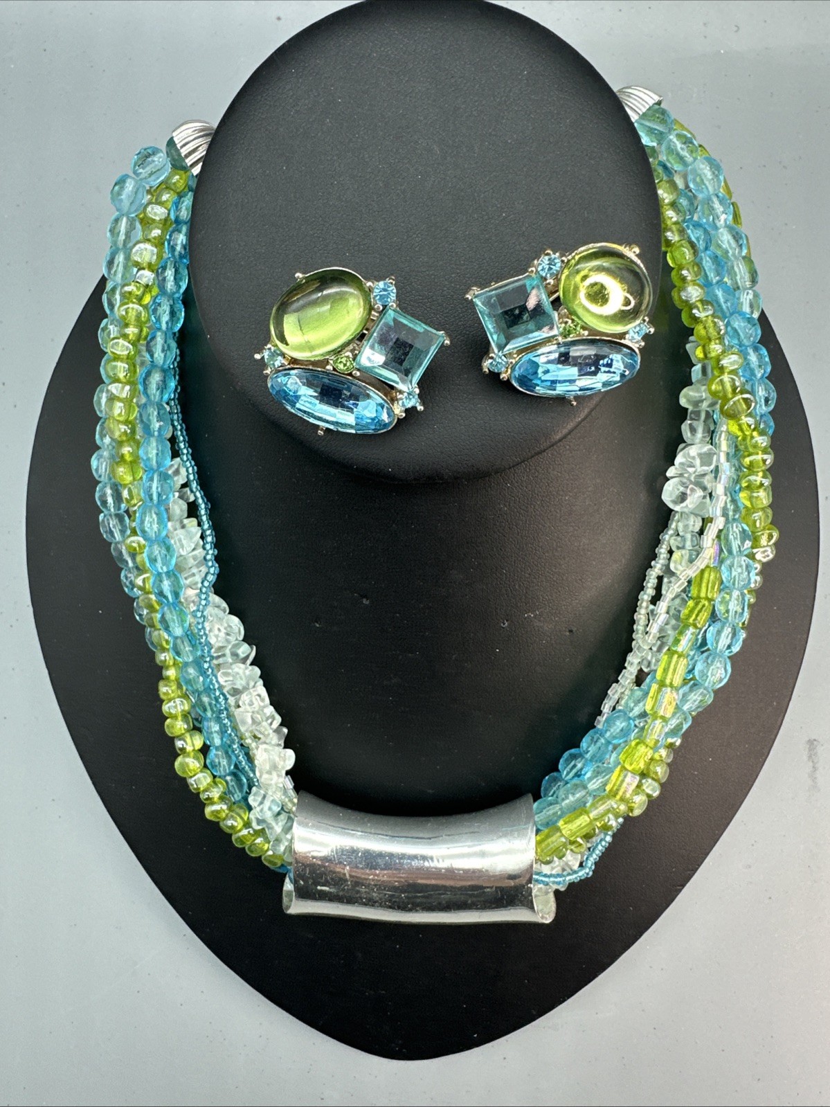 Vtg Avon 2002 Green Blue Crystal Glass Beaded Necklace 16” And Clip Earrings