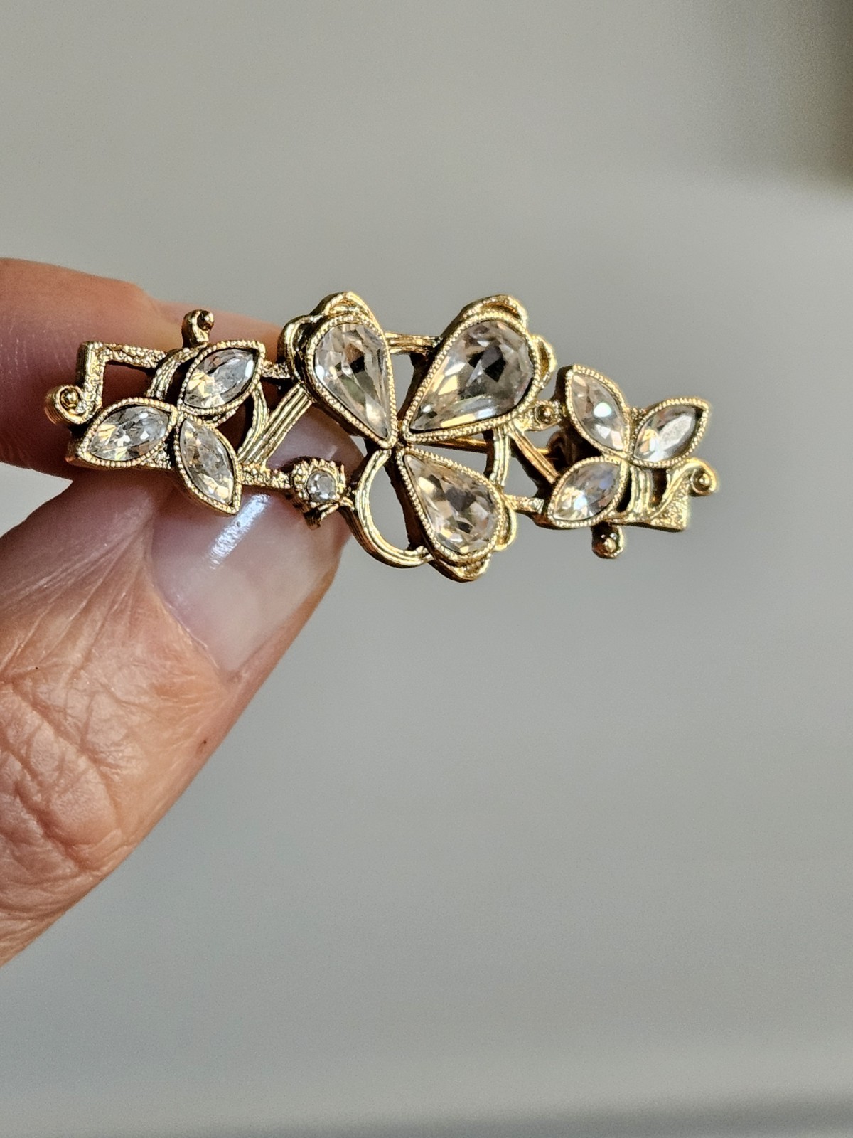 Vintage Floral Rhinestone Brooch And Matching Earrings Set Gold Tone