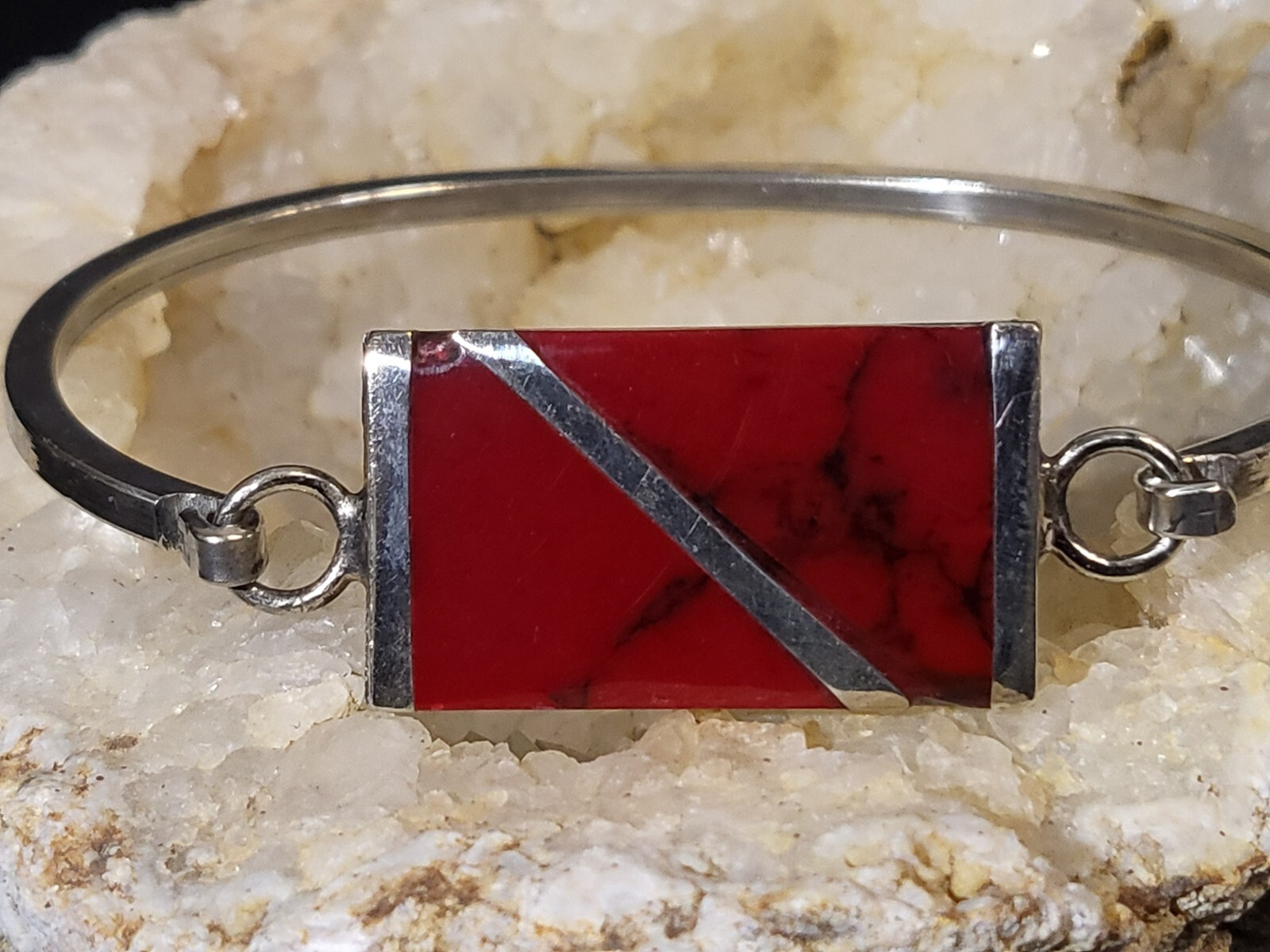 VINTAGE MEXICO ALPACA SILVER RED SPINEY OYSTER SHELL BRACELET