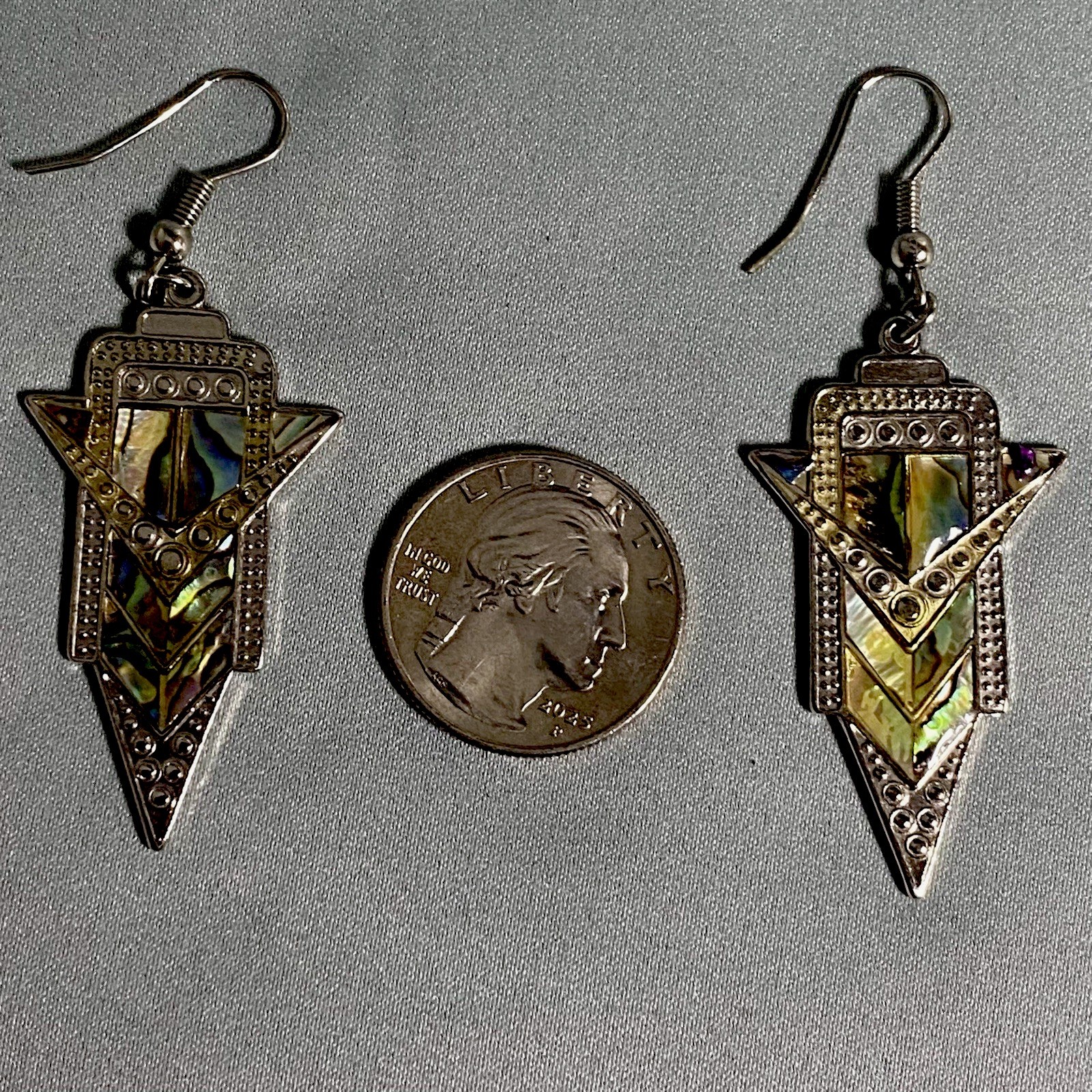 Art Deco Inlaid NZ Pāua Shell on Dangle Earrings 13g, Length Approximately 2”