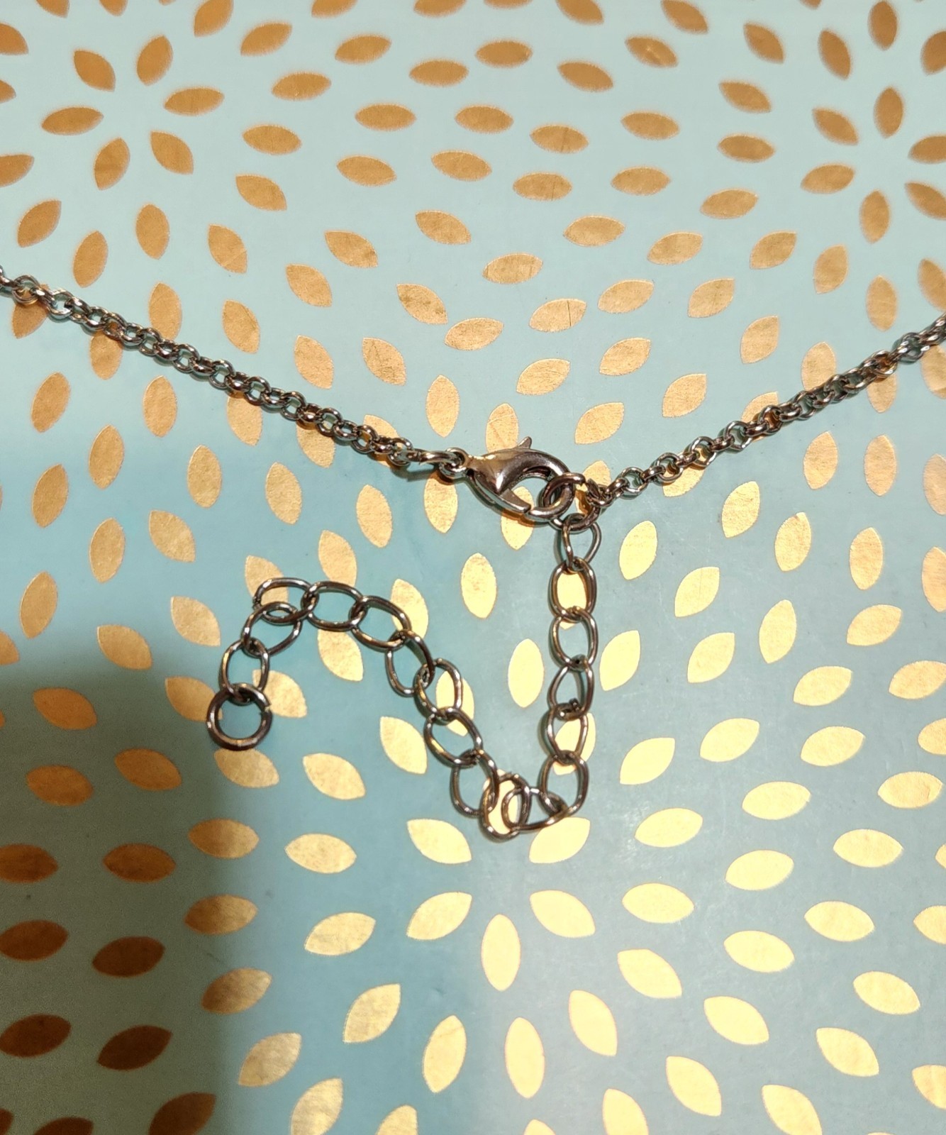 VTG Salmon Color Lucite Chandelier Silver Tone Necklace