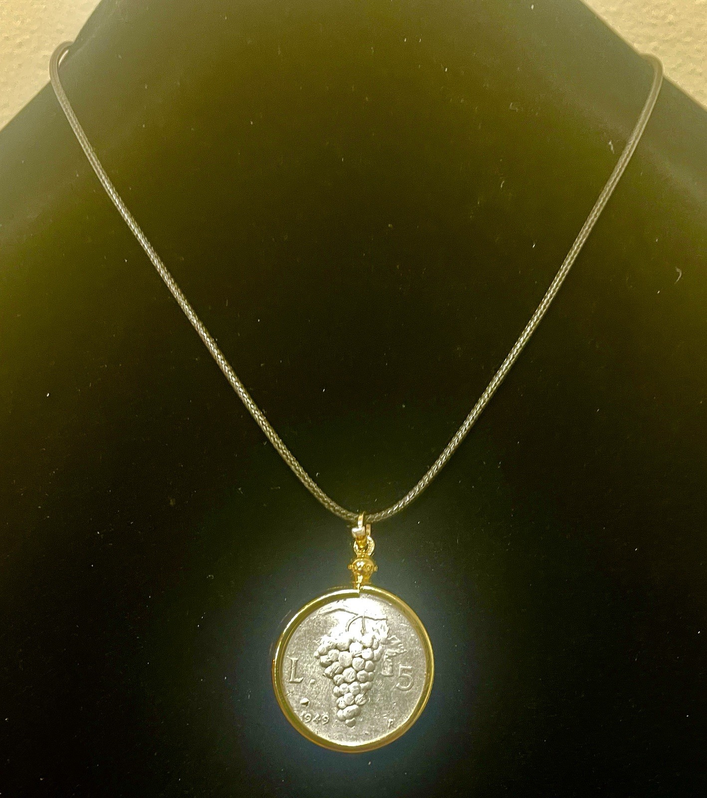 1949 Italy 5 Lire Grape Female Head Aluminium Coin 2.5g 26.7m Pendant Necklace
