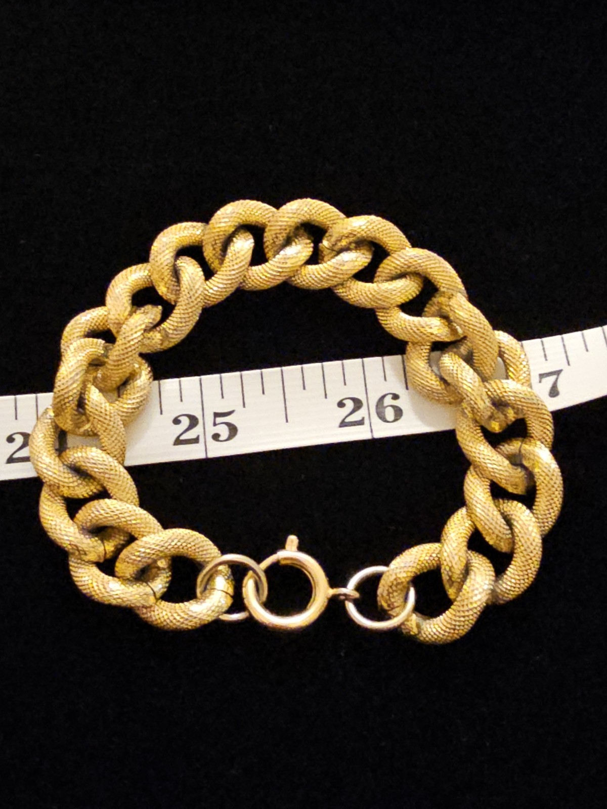Vintage Gold Tone Textured Curb Link Bracelet Chunky Statement Retro Chain