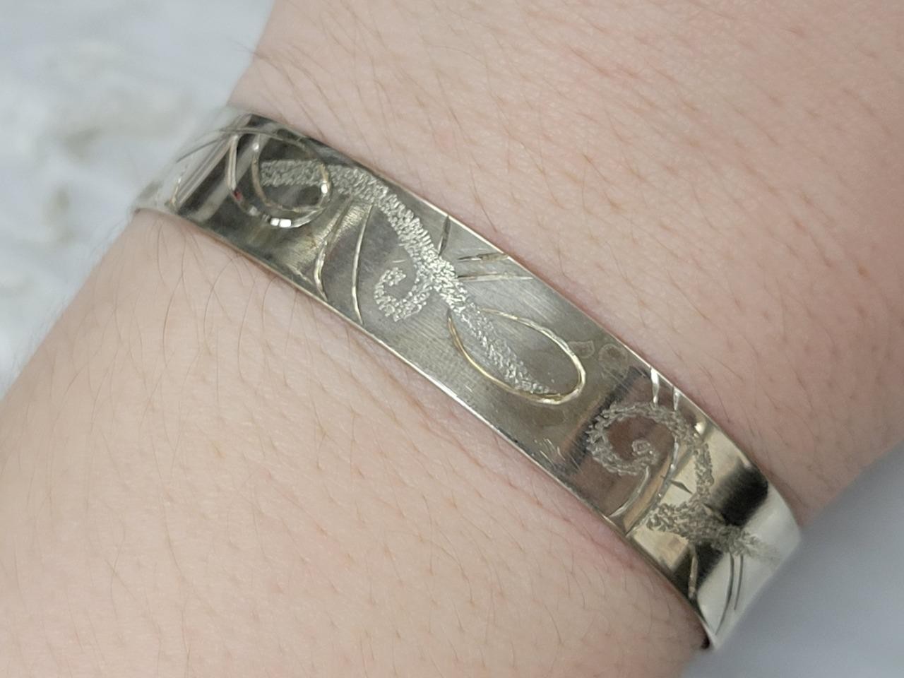 Vintage Sterling Silver Etched Cuff Bracelet ~ 6-3/4″ ~ 18g ~ 9-C713