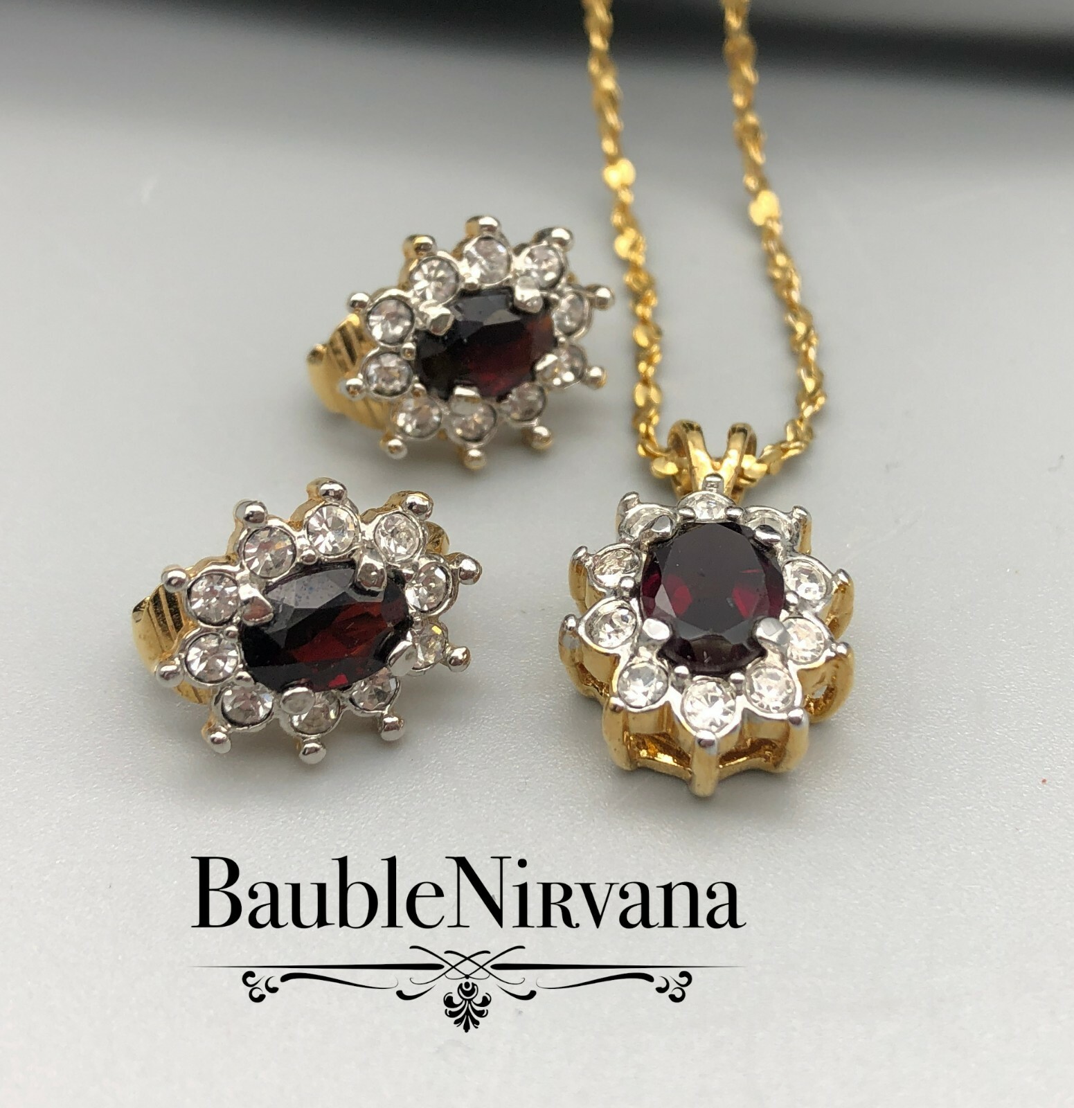Fine Elegant Gold Plated Glass Garnet&Rhinestones Halo Necklace&Earrings Set