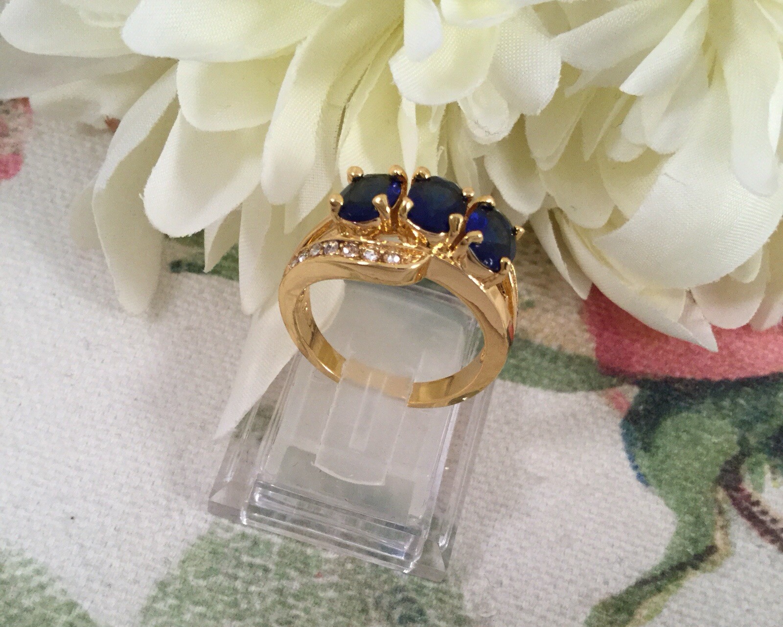 Vintage Jewellery Gold Ring with Blue White Sapphires Antique Deco Jewelry 7 O