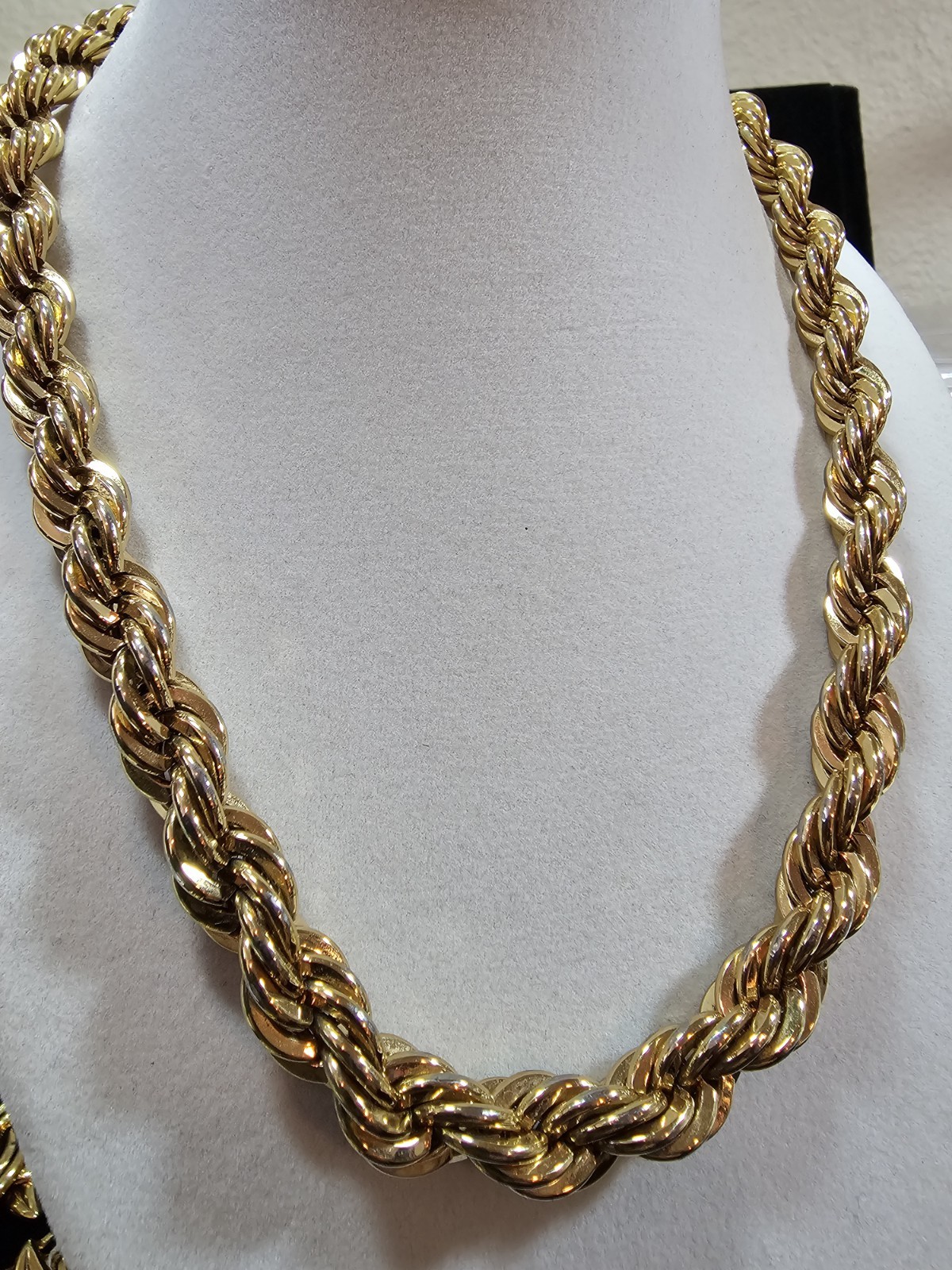 Vintage Napier Gold Tone Twisted Rope Necklace 16″ Signed Vintage Jewelry